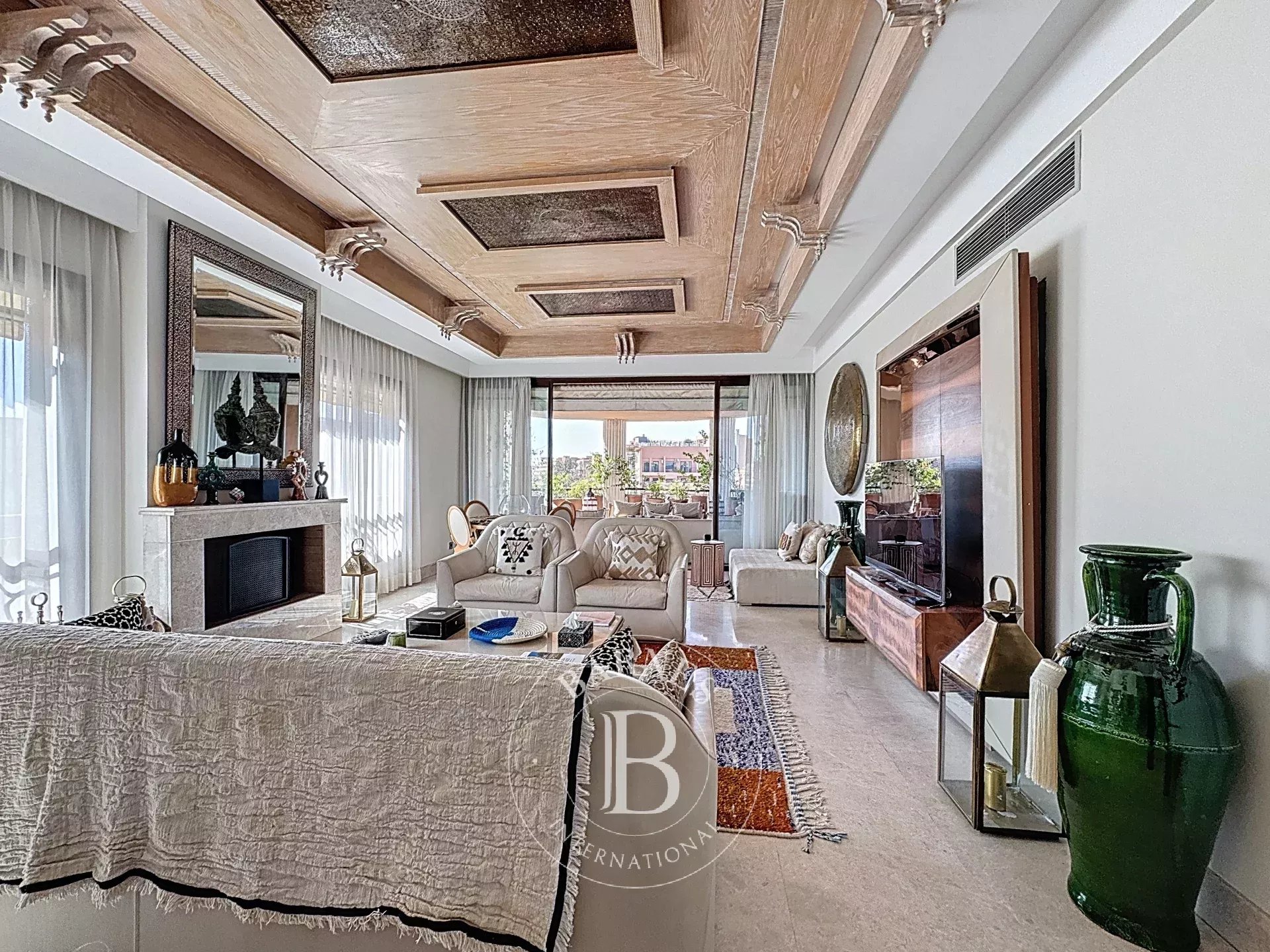 Appartement  de trois suites... - picture 3