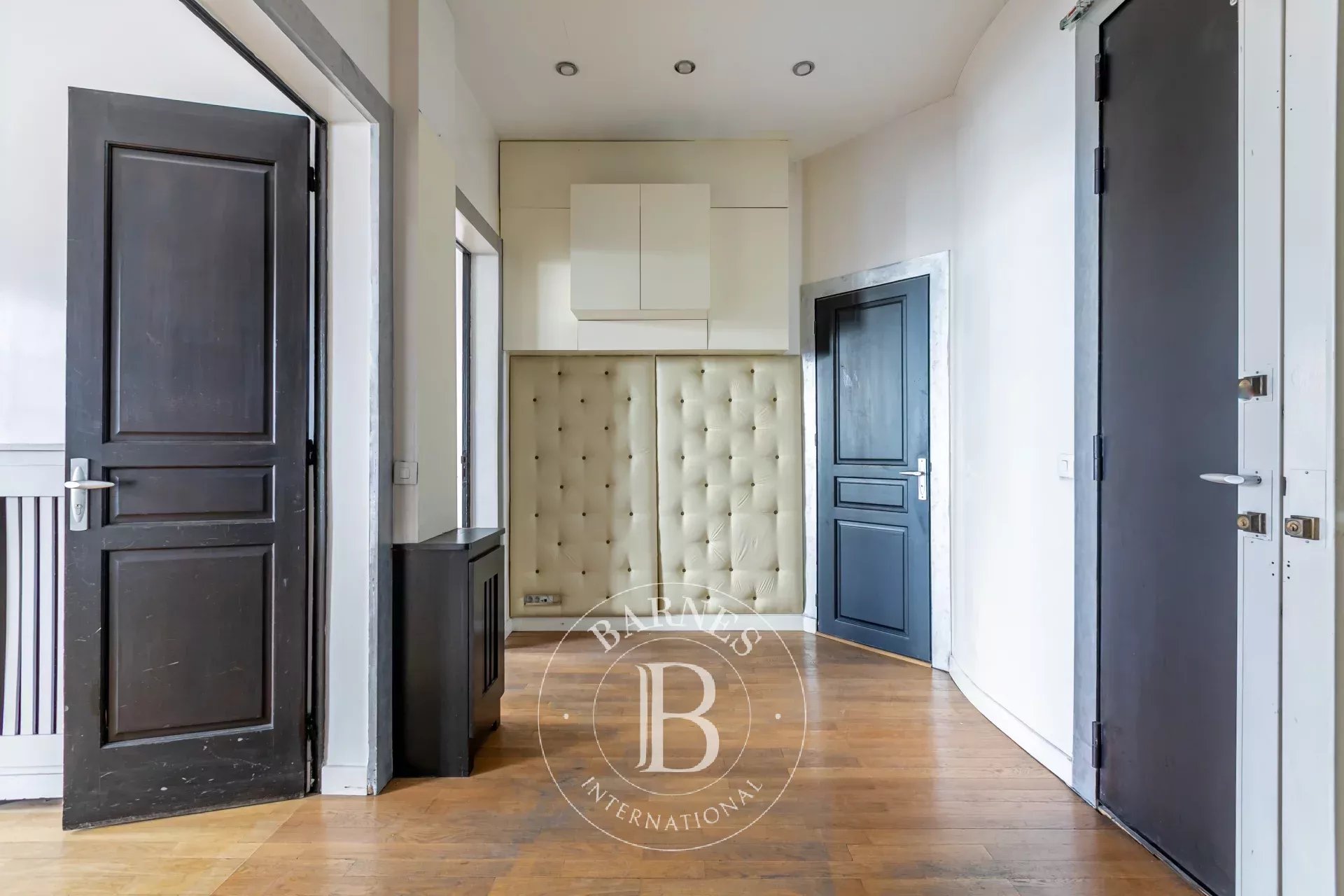 Daire Paris 8ème - picture 8