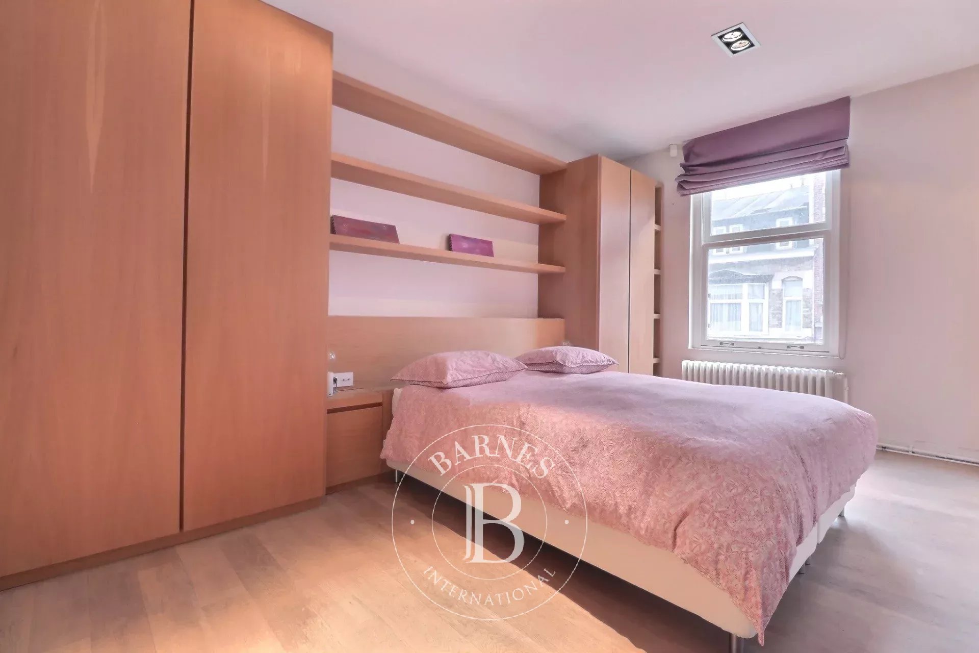 Châtelain - Town house of +/- 450m2 with 6bed + swimming pool