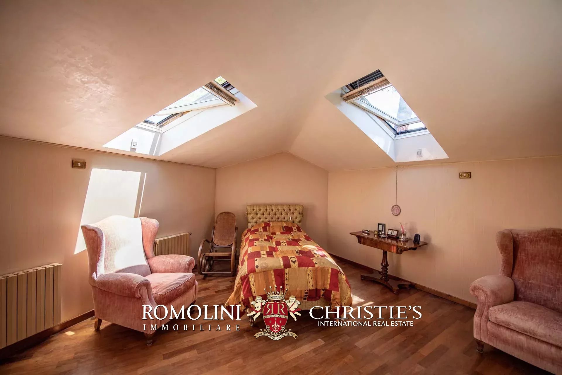 4 Bedroom Villa/Townhouse's Image 34