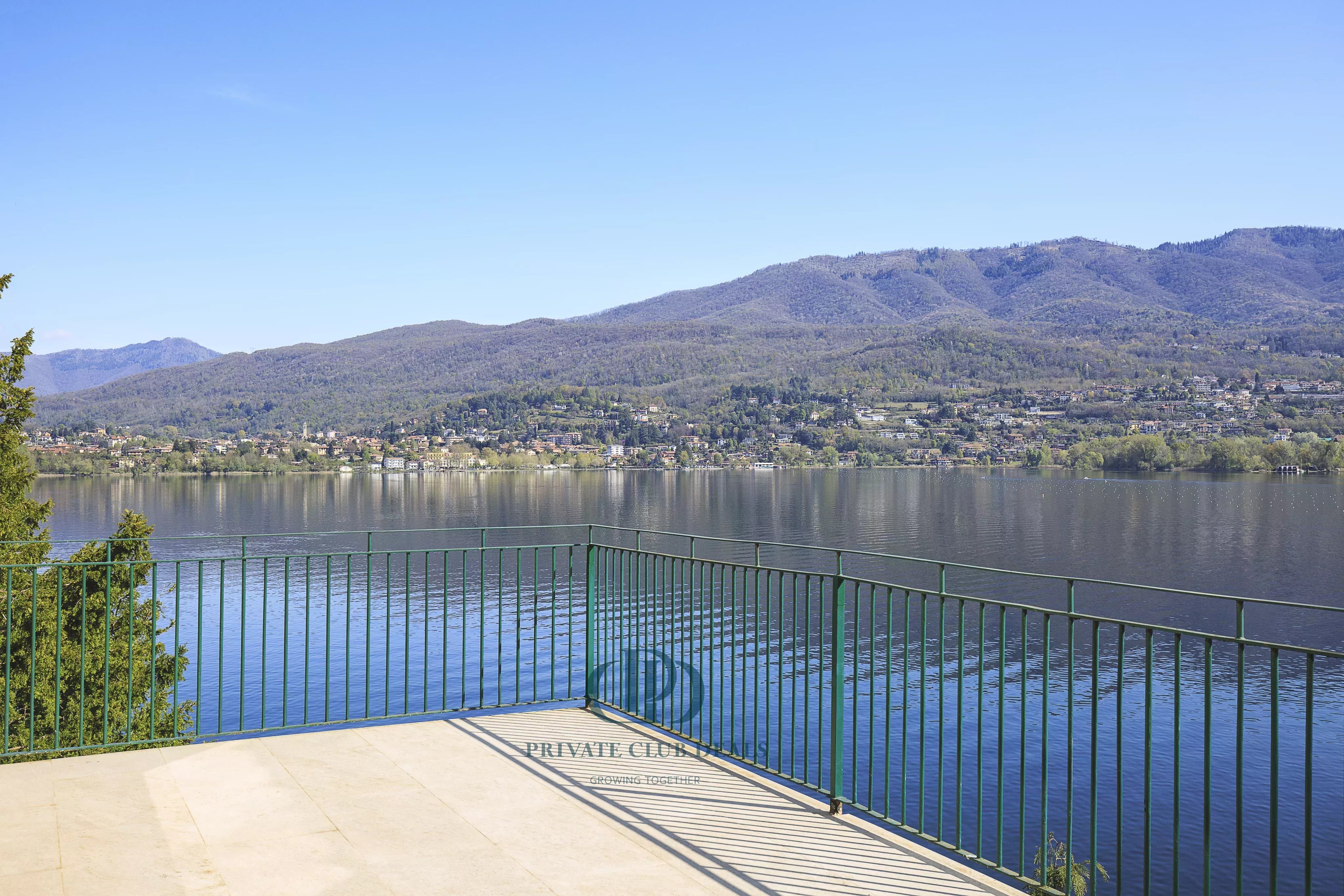 Villa Biandronno - picture 11