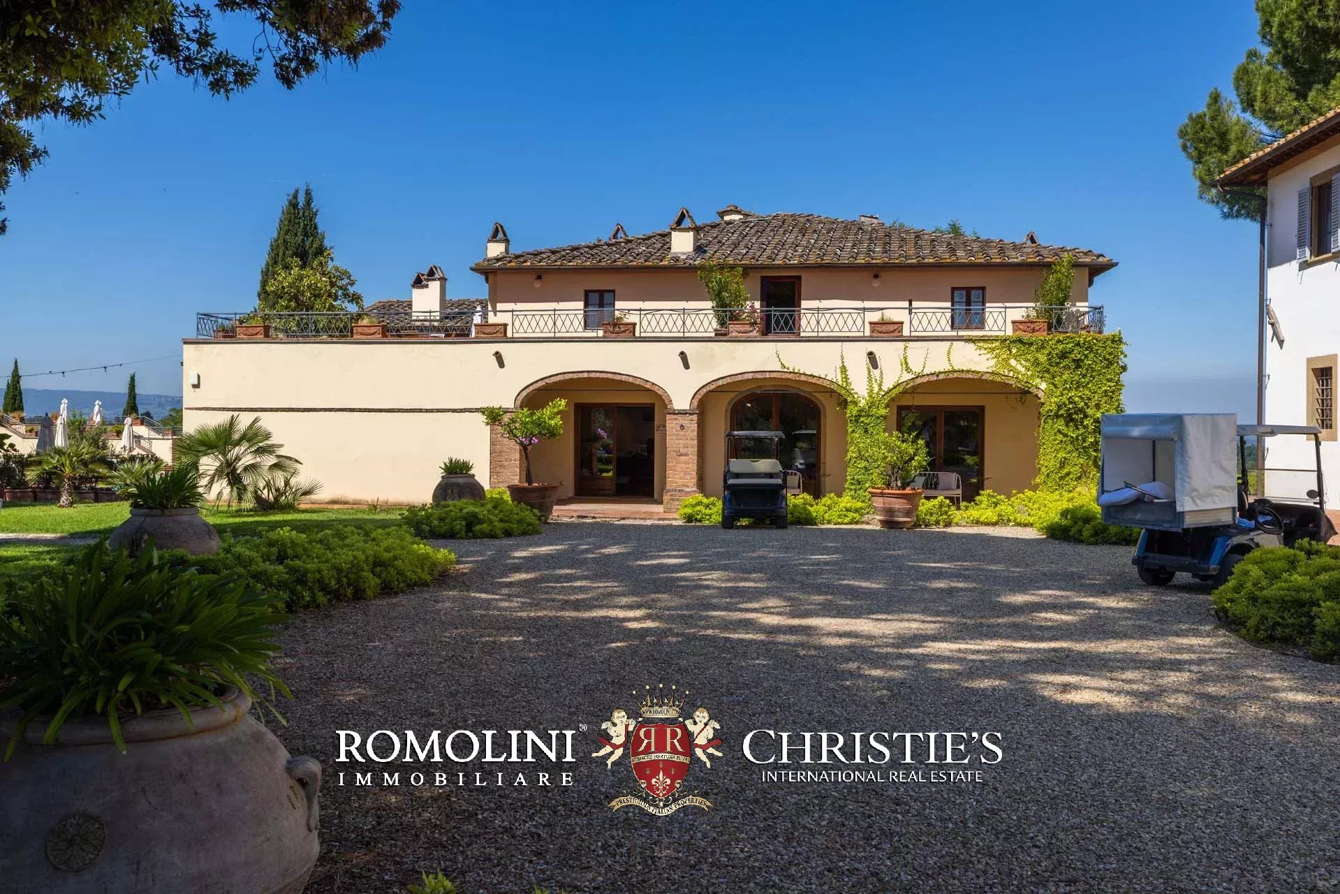 37 Bedroom Villa/Townhouse's Image 17