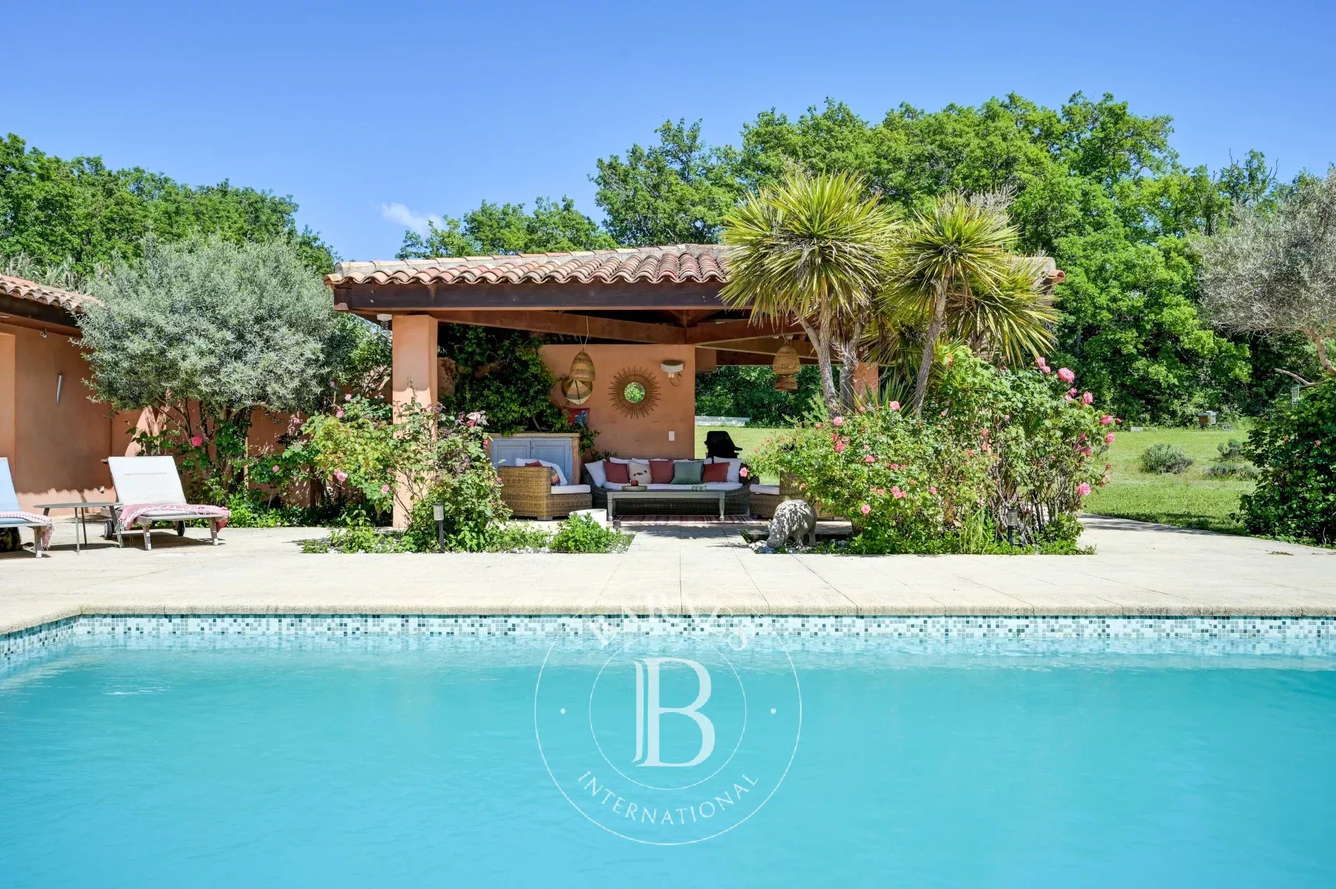 House Aix-en-Provence - picture 2