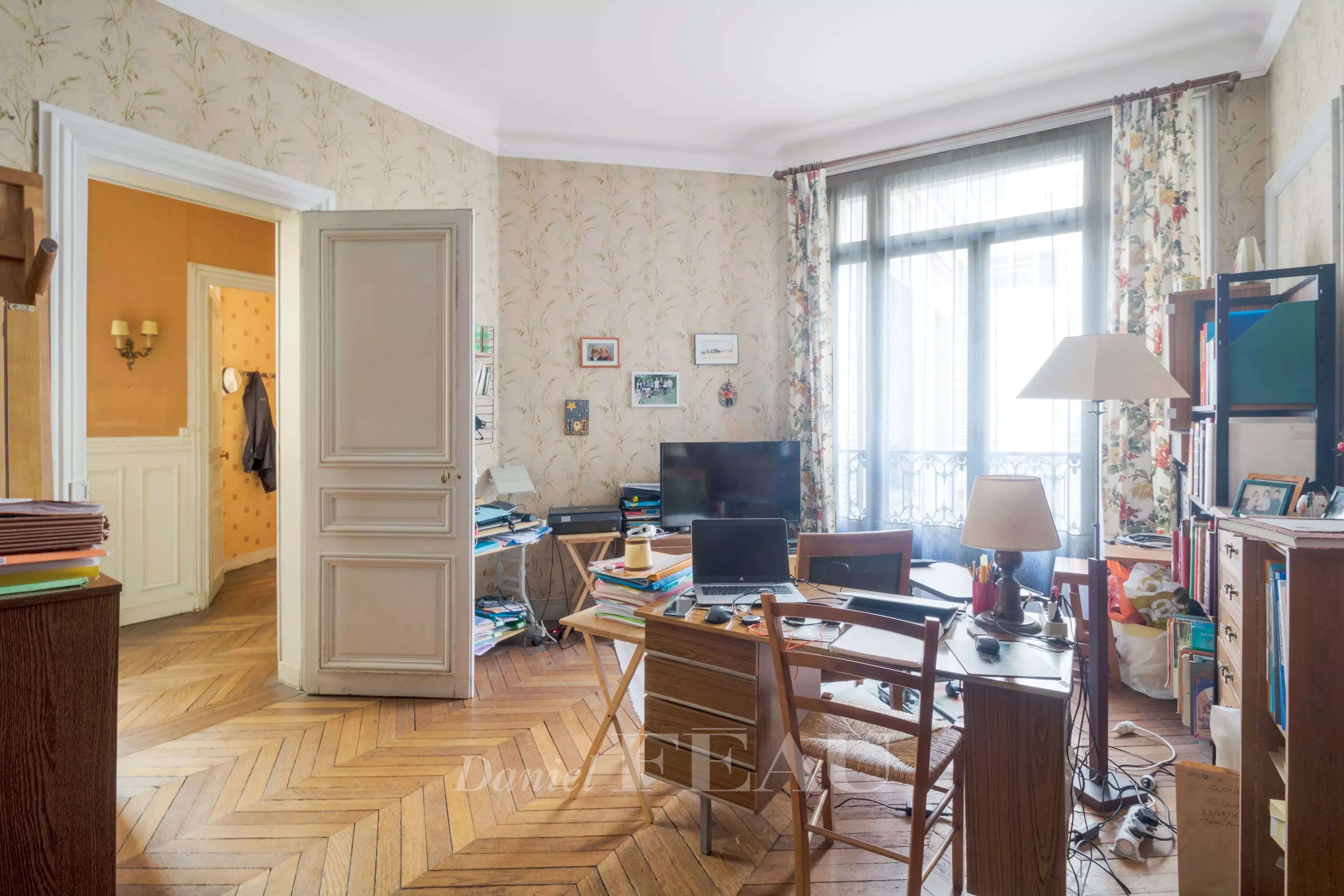Bureau sur cour