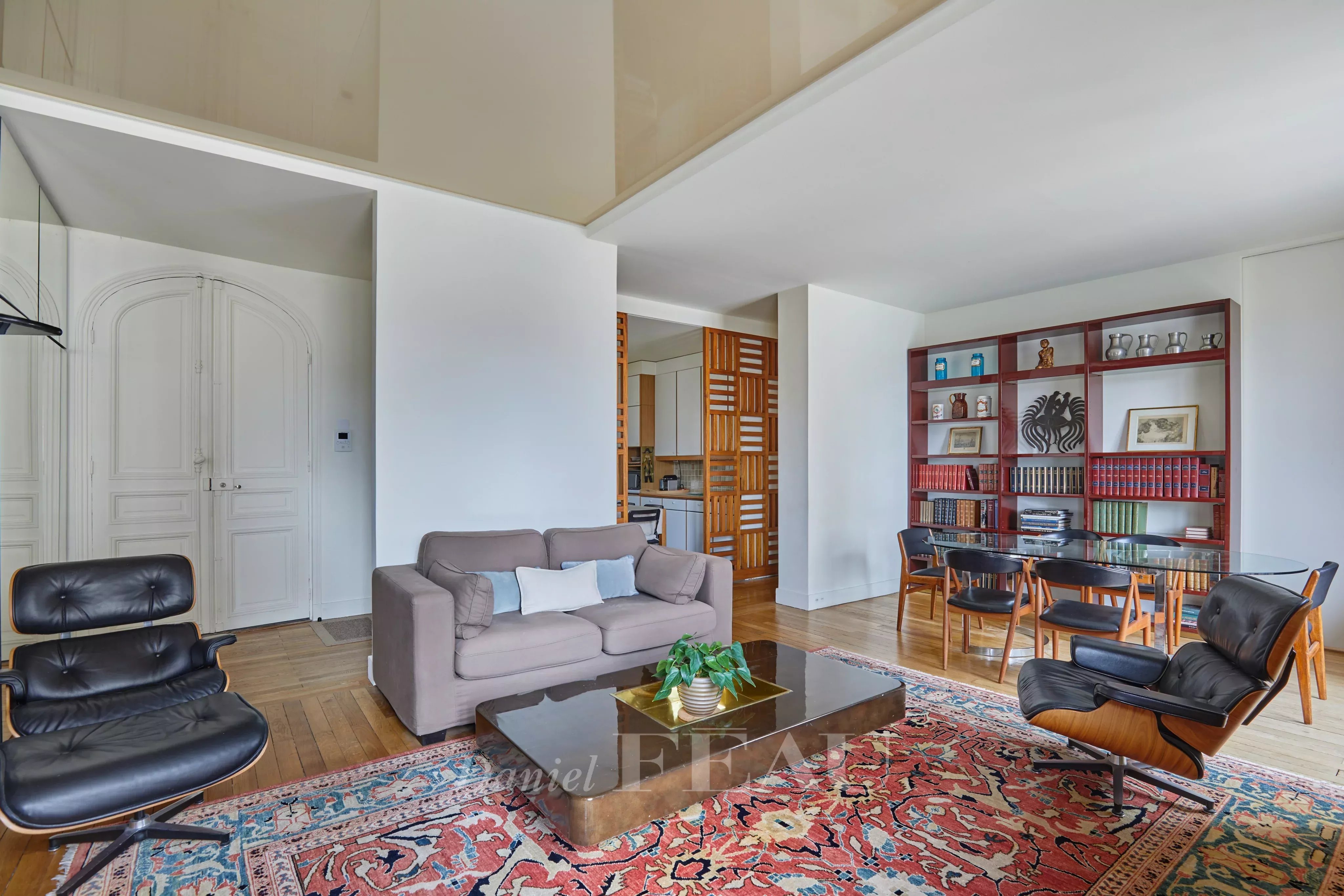 Sale Apartment Paris 7th