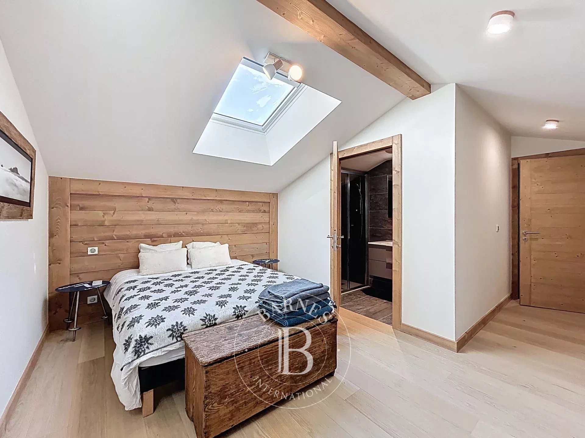 Photo of Les Gets – 118 sqm Duplex in the Heart of the Village – 3 Bedrooms + Mountain Sleeping Area