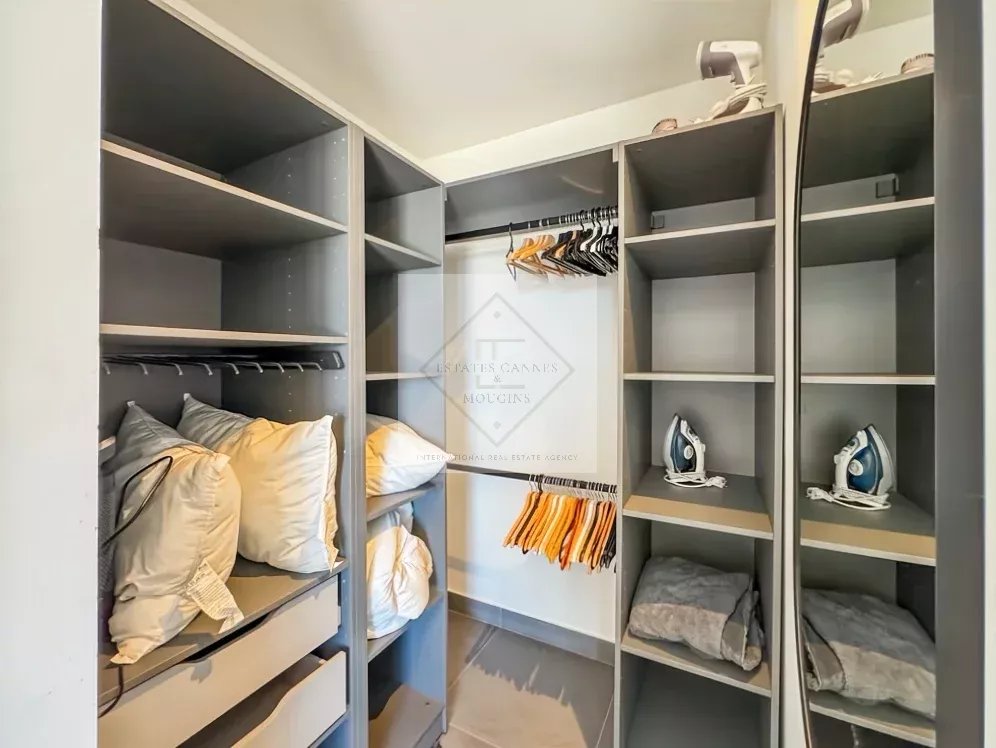 MAGNIFIQUE MAISON MITOYENNE AVEC VUE MER & COLLINES – 4 CHAMBRES – DOUBLE GARAGE – PISCINE — photo 23
