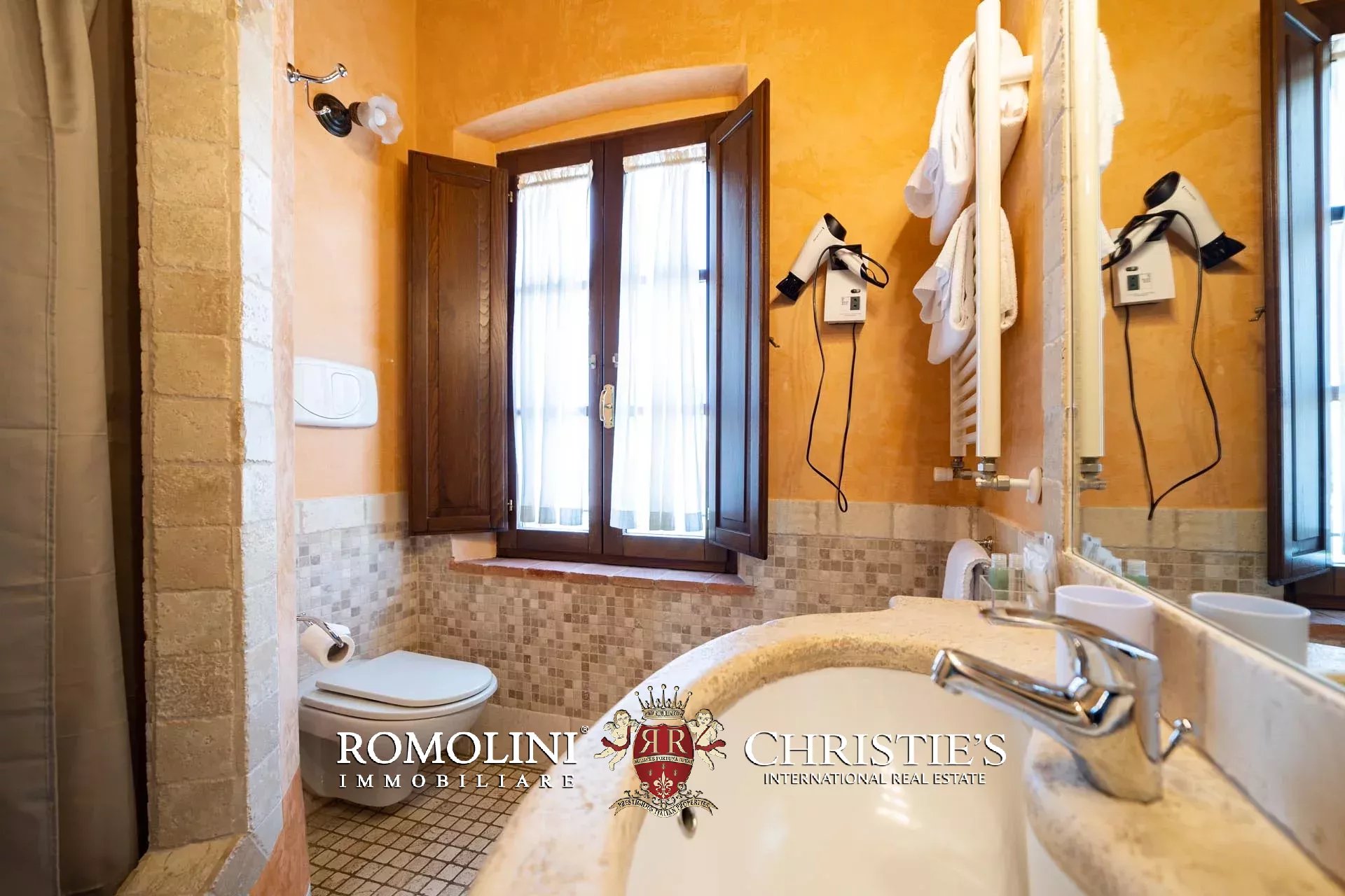 14 Bedroom Villa/Townhouse's Image 83