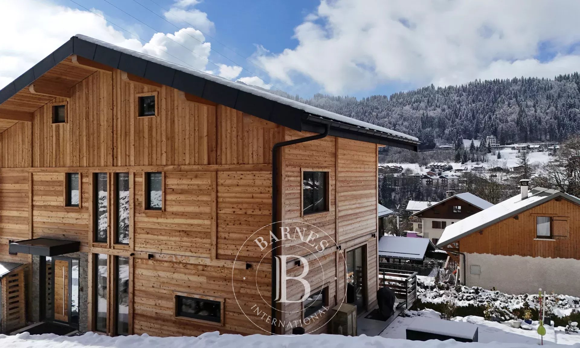 Photo of Montriond – New Chalet, 6 Bedrooms – Panoramic View – Southwest Exposure