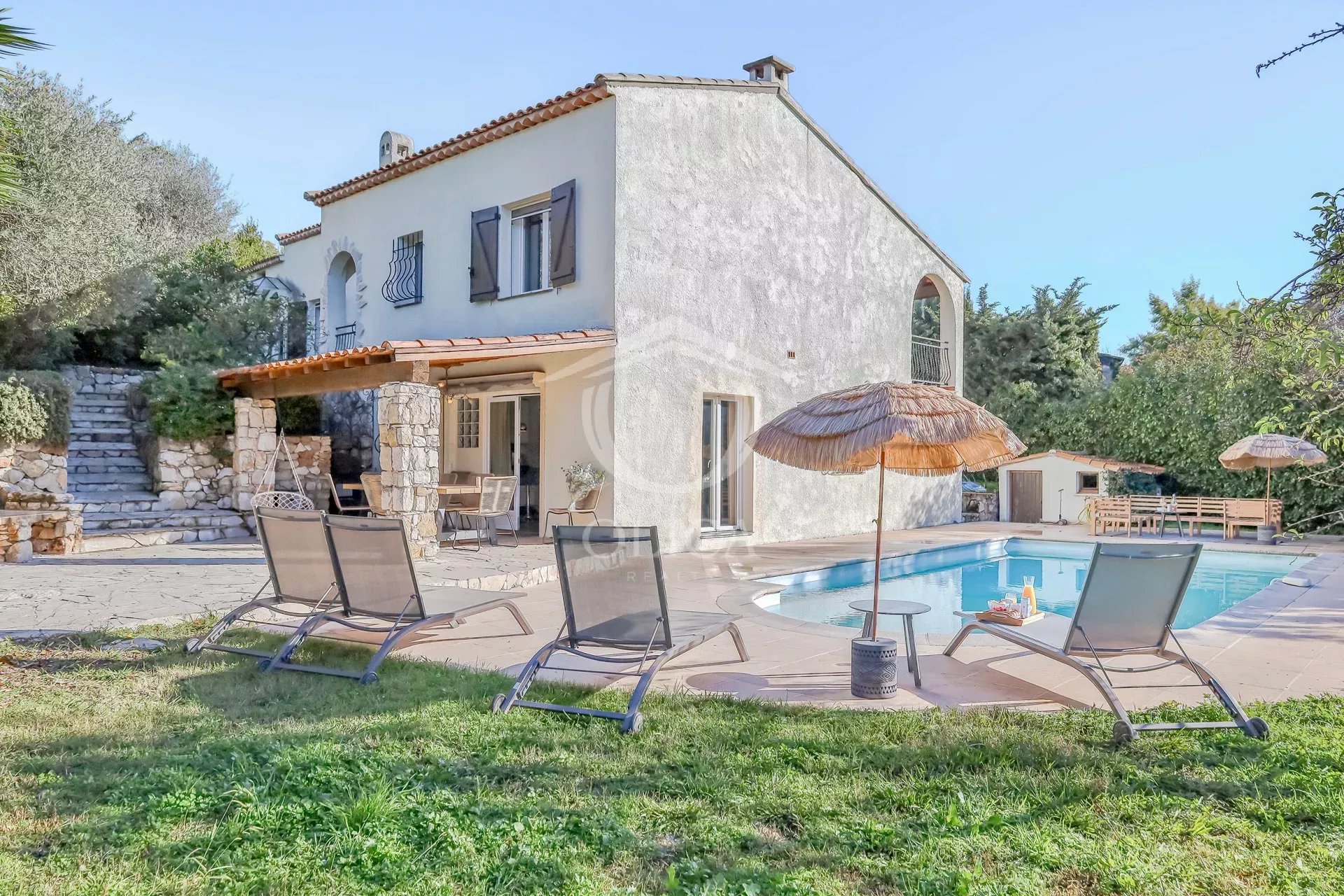 Agence immobilière de 