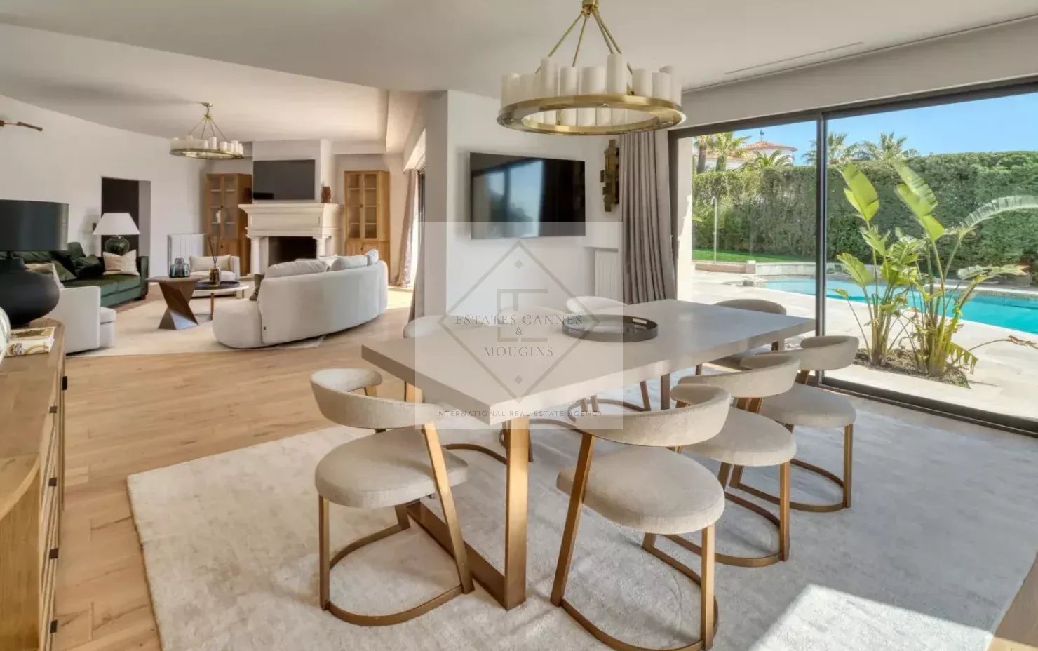 LOCATION À L’ANNÉE | VILLA D’EXCEPTION AVEC VUE MER & TENNIS PRIVÉ — photo 4
