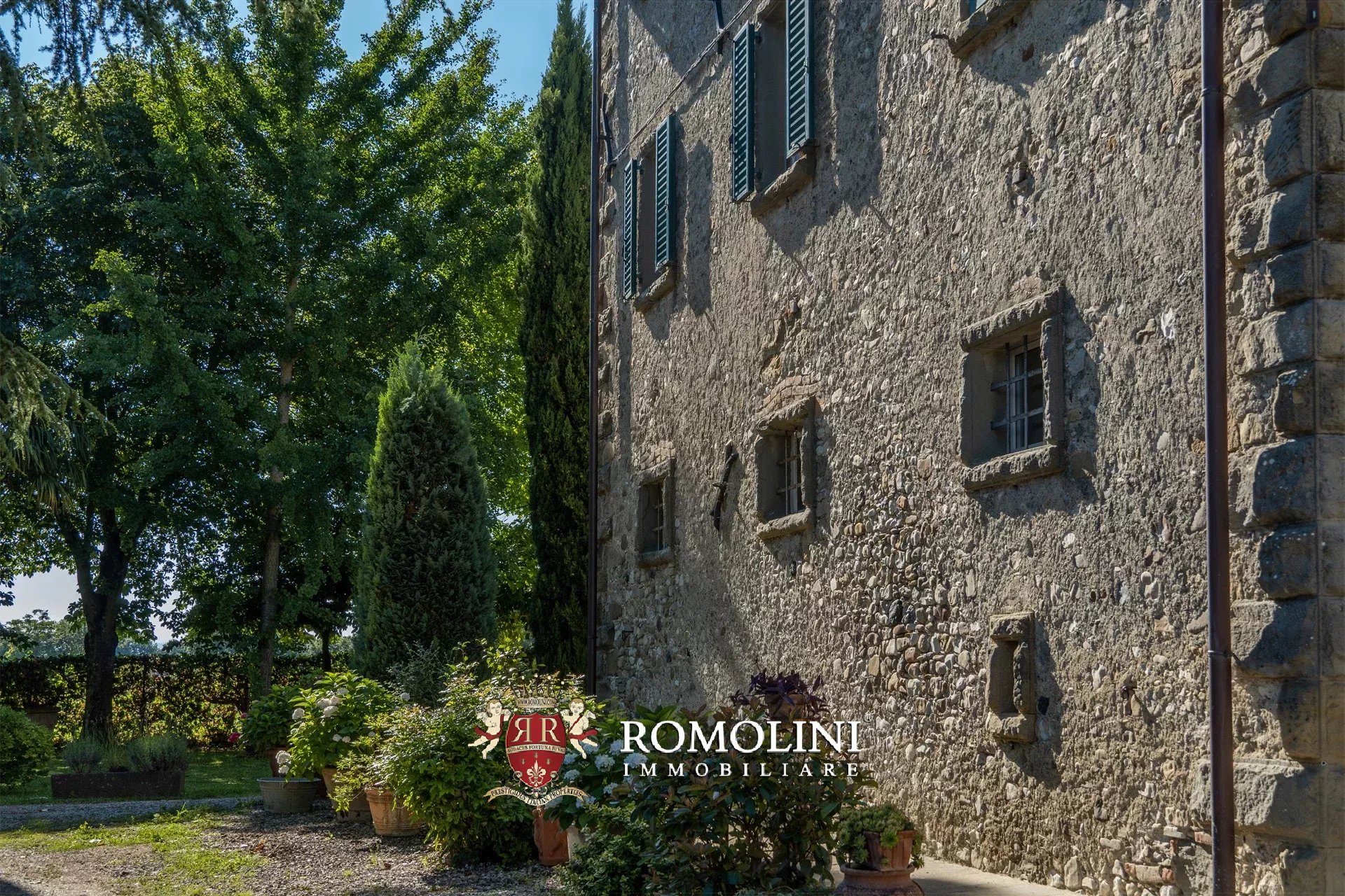 7 Bedroom Villa/Townhouse's Image 15