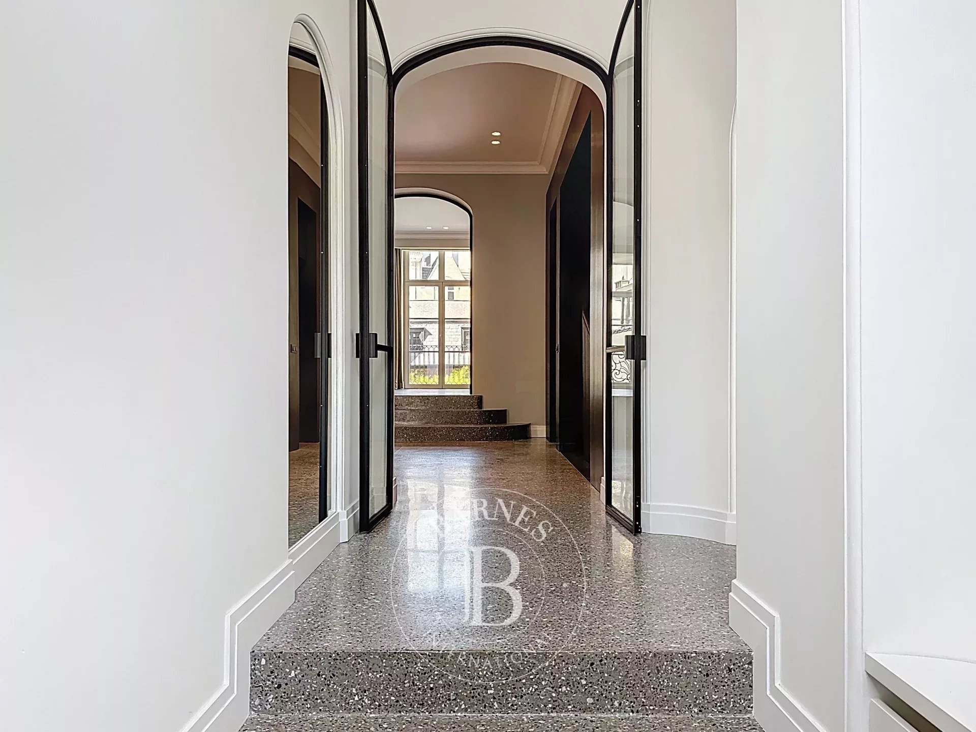 Square du Bois – Maison de Maître de Style Beaux-Arts