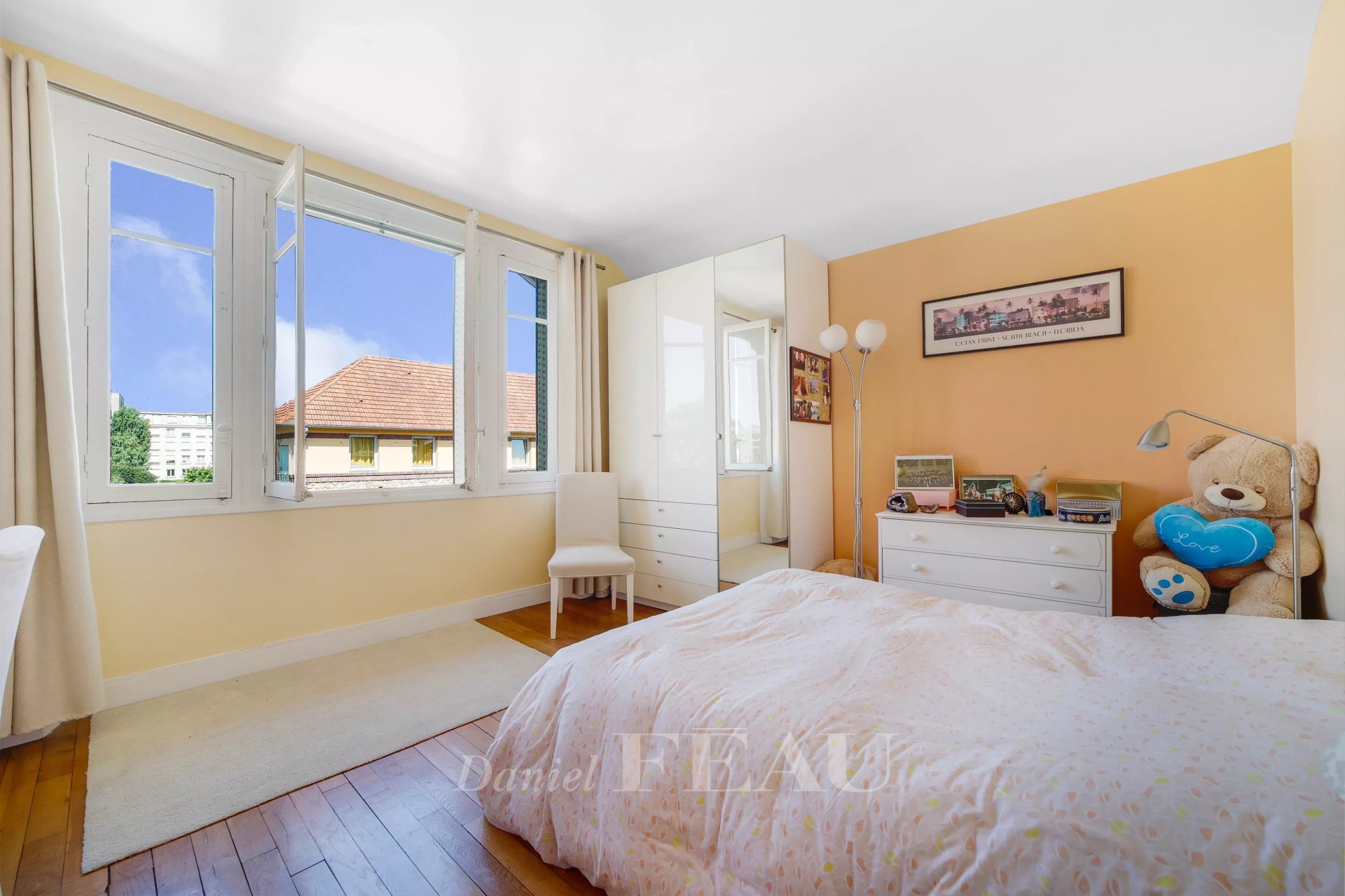 6 Bedroom Villa/Townhouse's Image 12