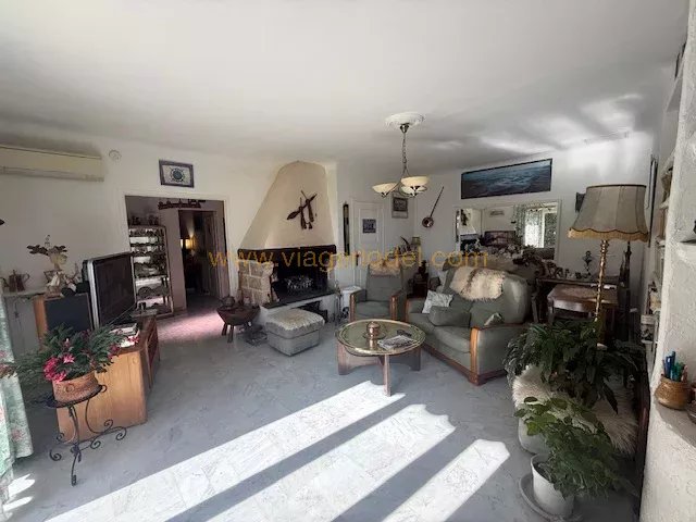 Réf. 10 029 - BARE OWNERSHIP SALE - VENCE (06)