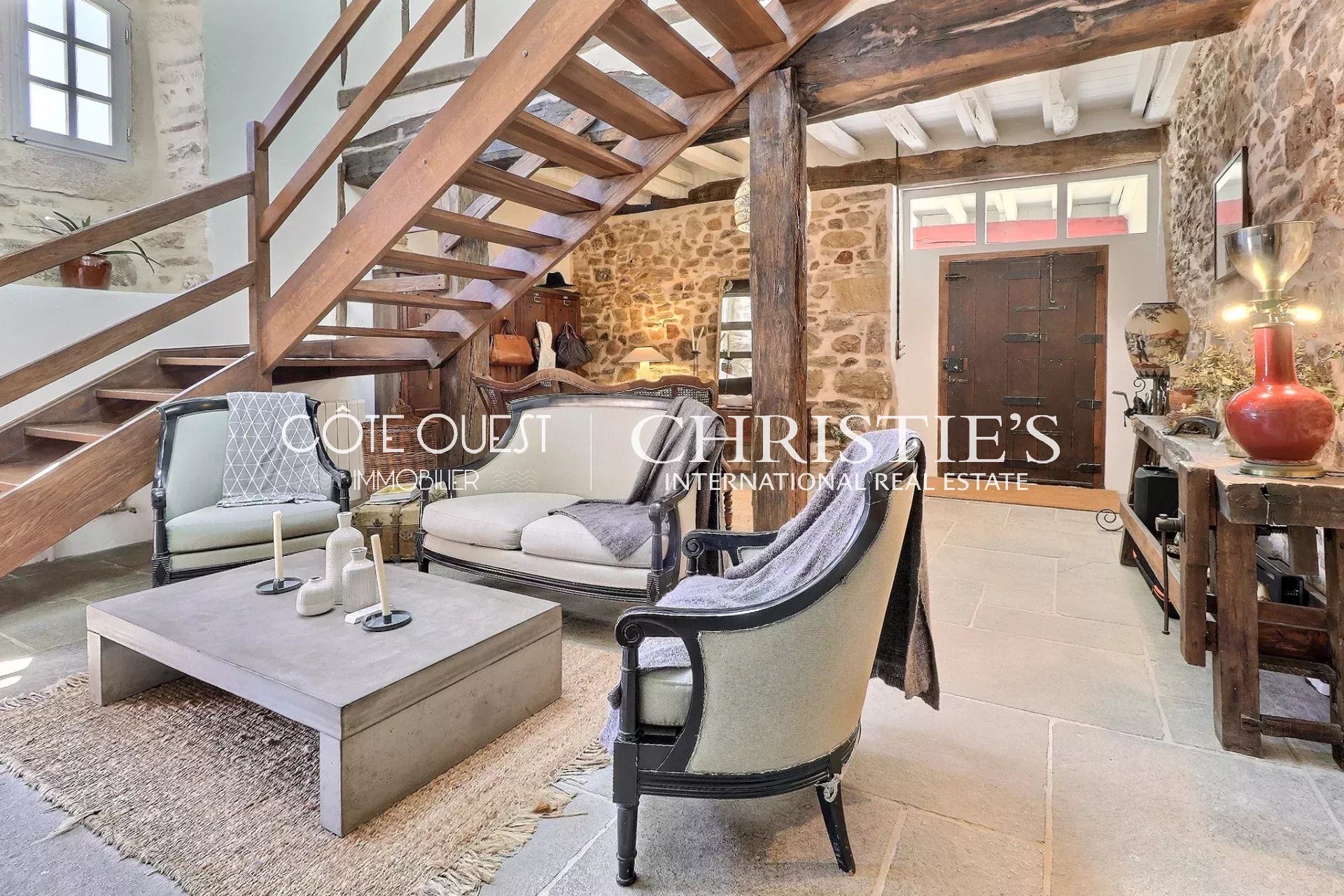4 Bedroom Villa/Townhouse's Image 10