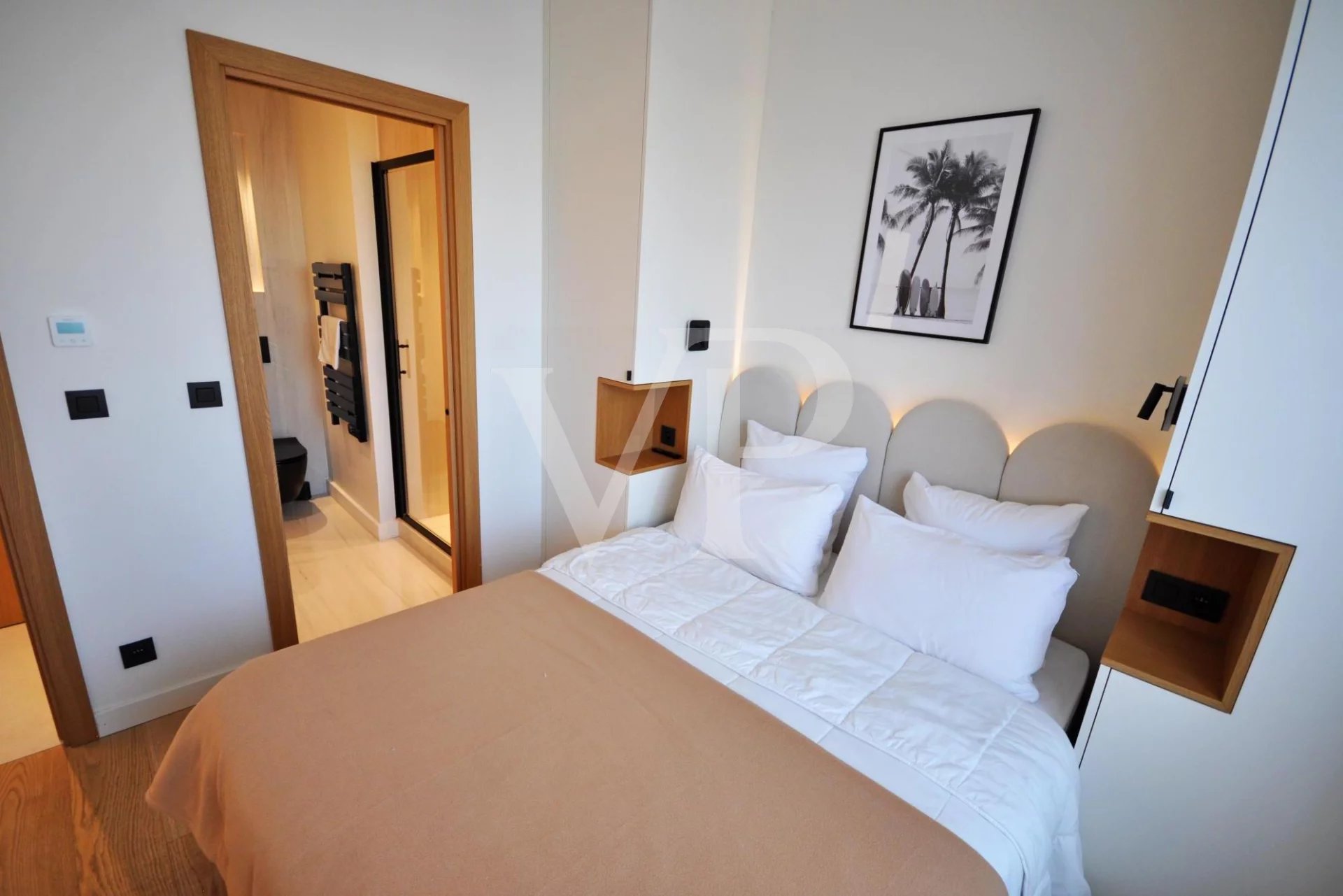 Cannes Croisette Elegante Vier Zimmer Wohnung mit Meerblick