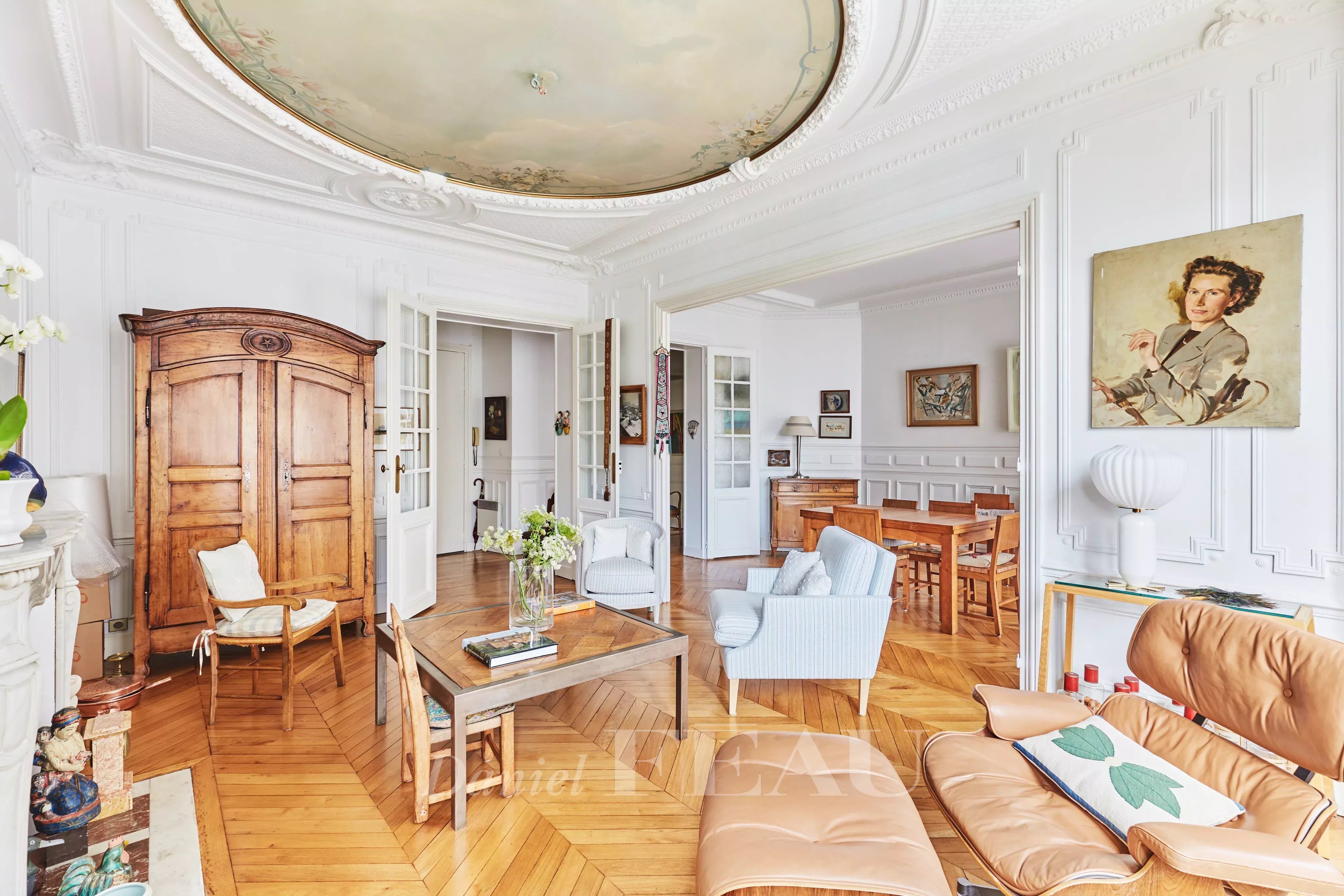 Sale Apartment Paris 17th