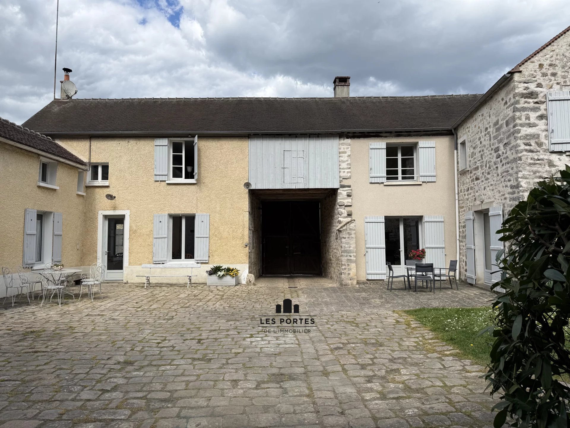 NOISY-SUR-ECOLE (77123) proche MILLY-LA-FORET (91490)
