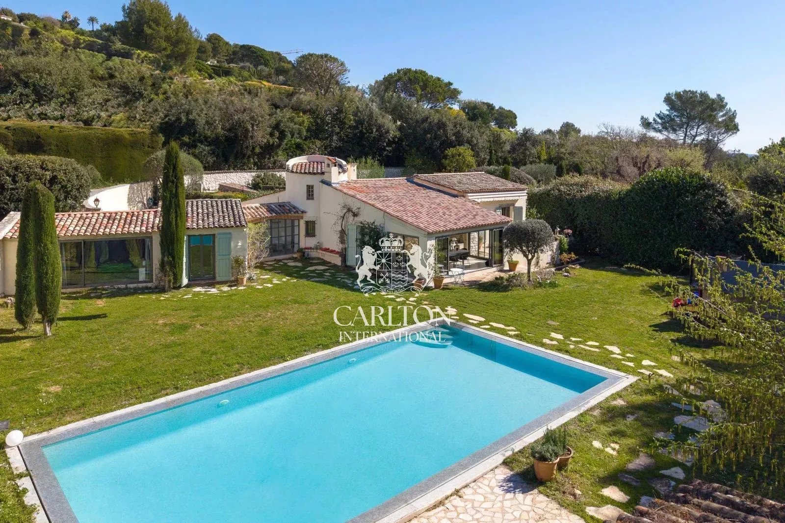 Saint Paul de Vence – Charming farmhouse on the heights