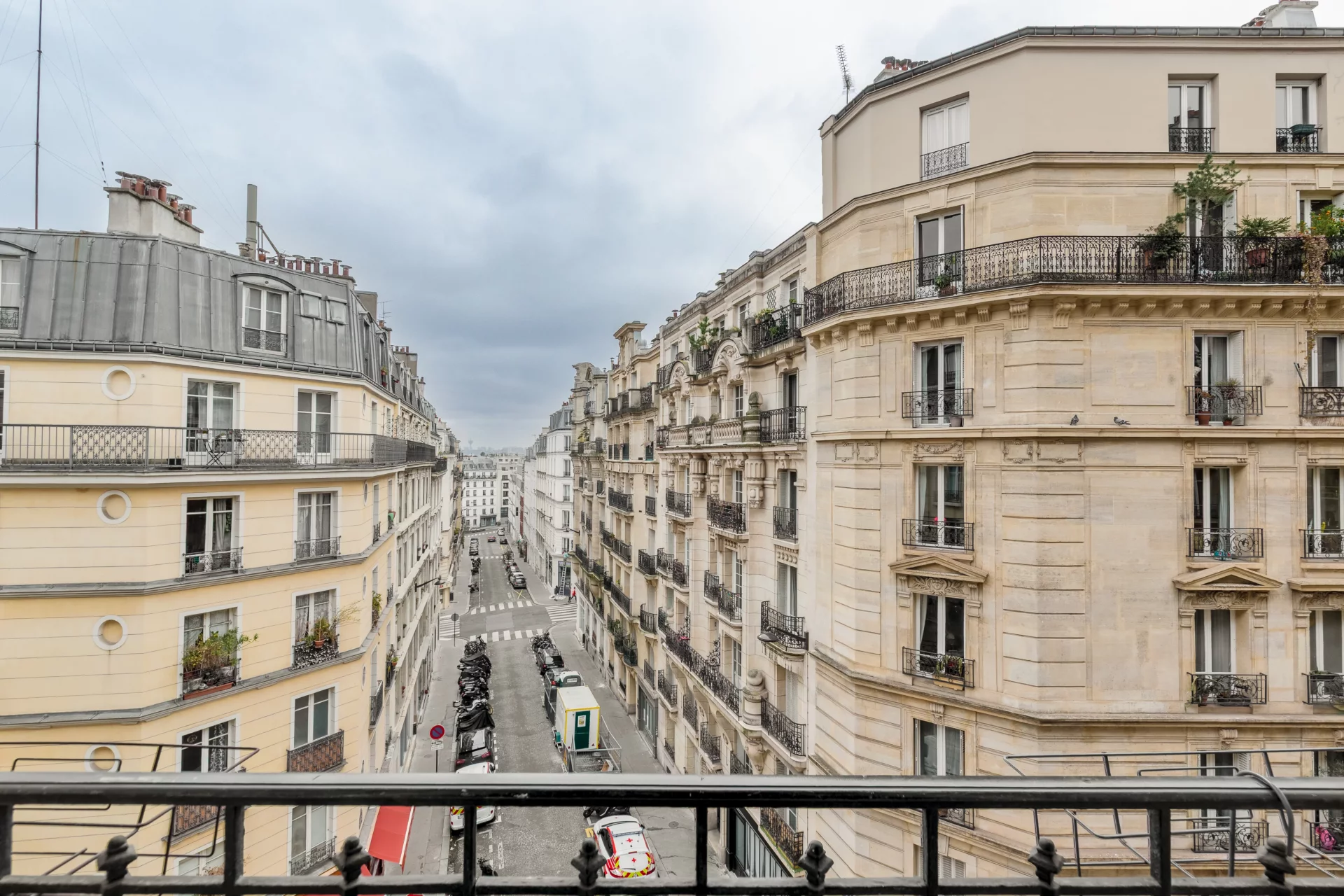 Paris 18e - MONT-CENIS / LAMARCK-CAULAINCOURT