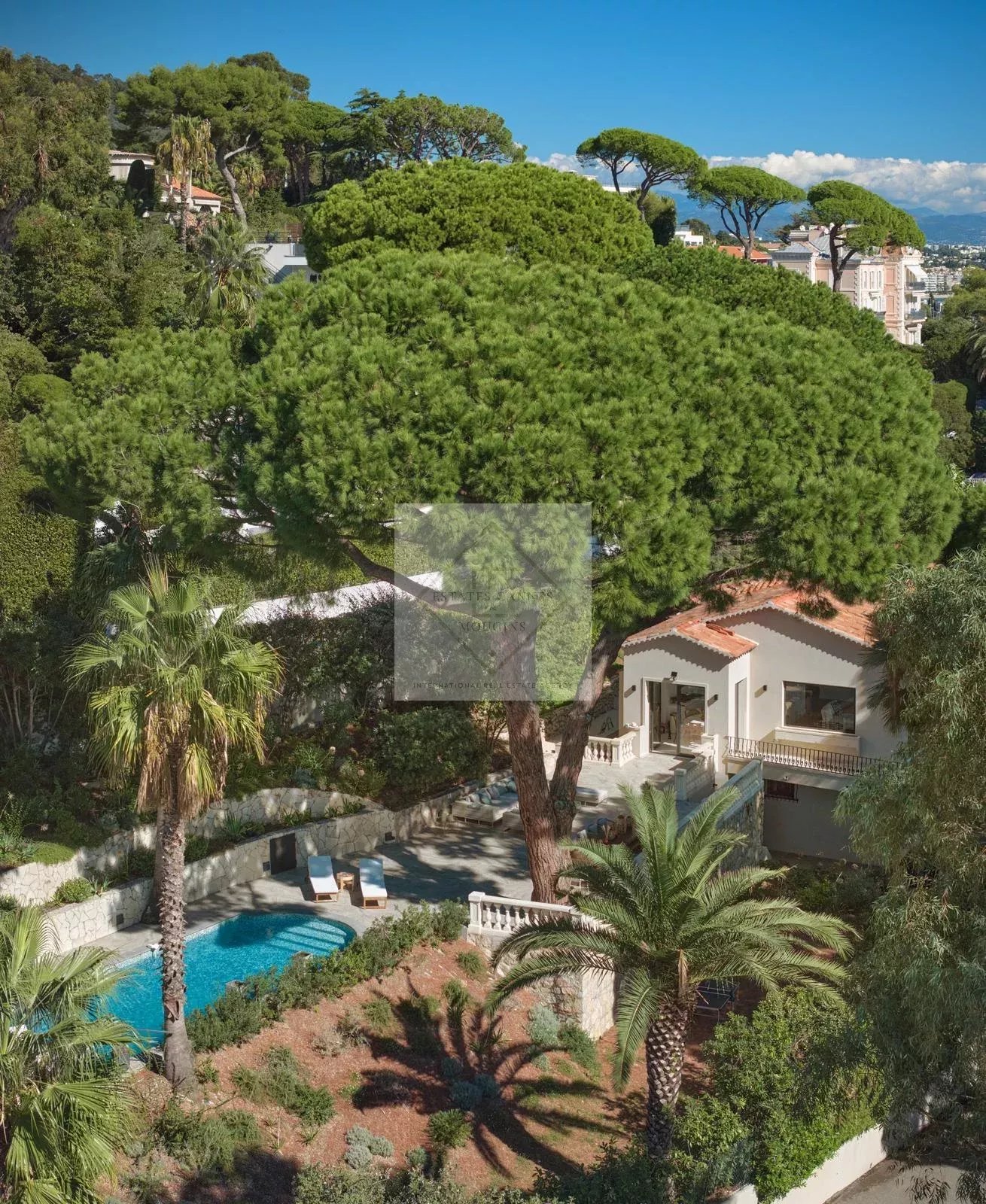 Villa de luxe à Cannes : Écrin d'élégance avec vue mer panoramique dans un domaine privé — photo 11