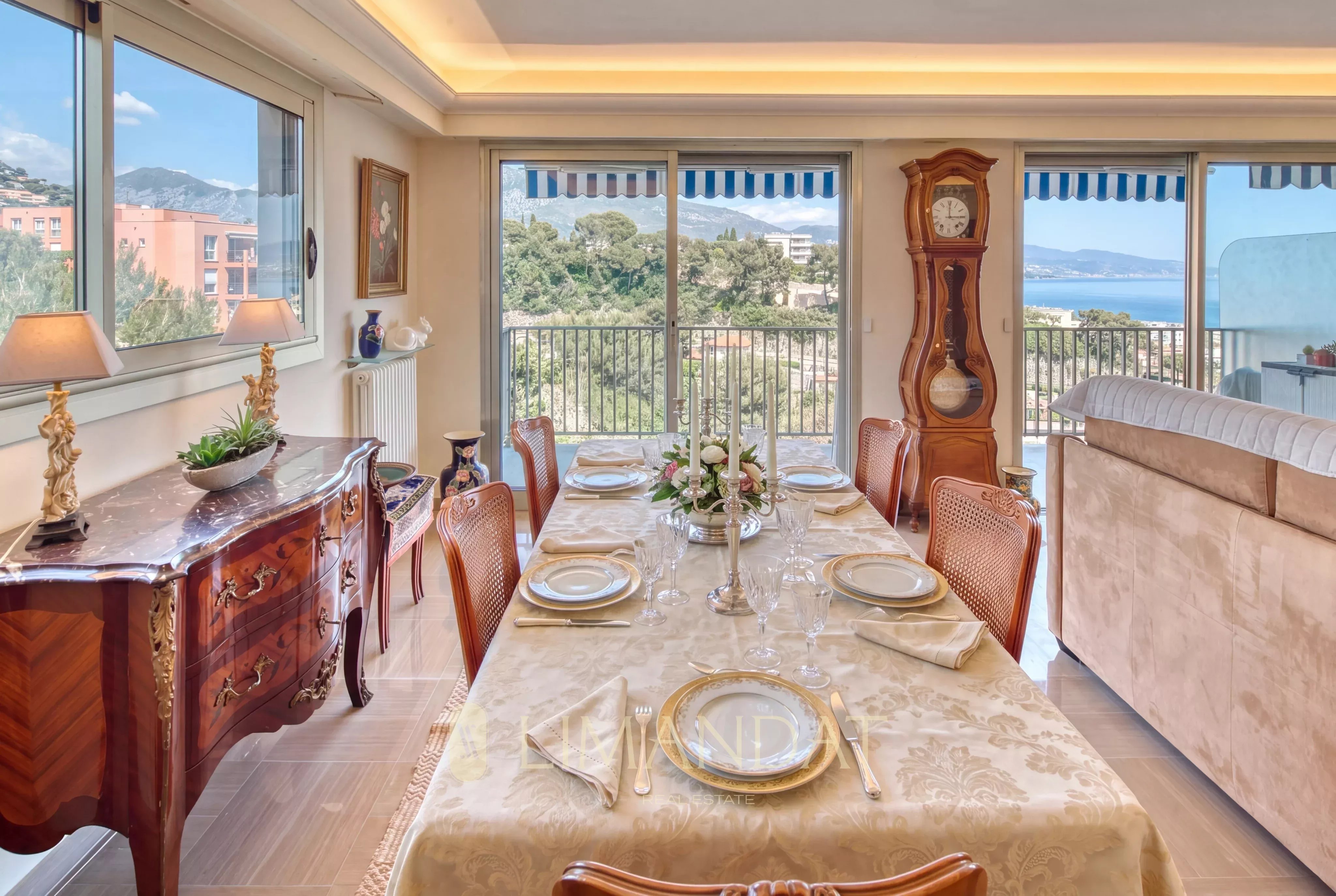 Exclusive - Roquebrune-Cap-Martin – Cap Plateau – 1-room apartment 70 sqm with sea view, terrace, parking and cellar