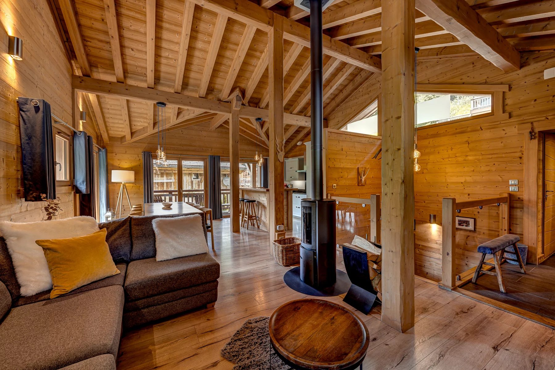 Photo of MORZINE - Stunning turn-key 6 bedroom chalet in Morzine