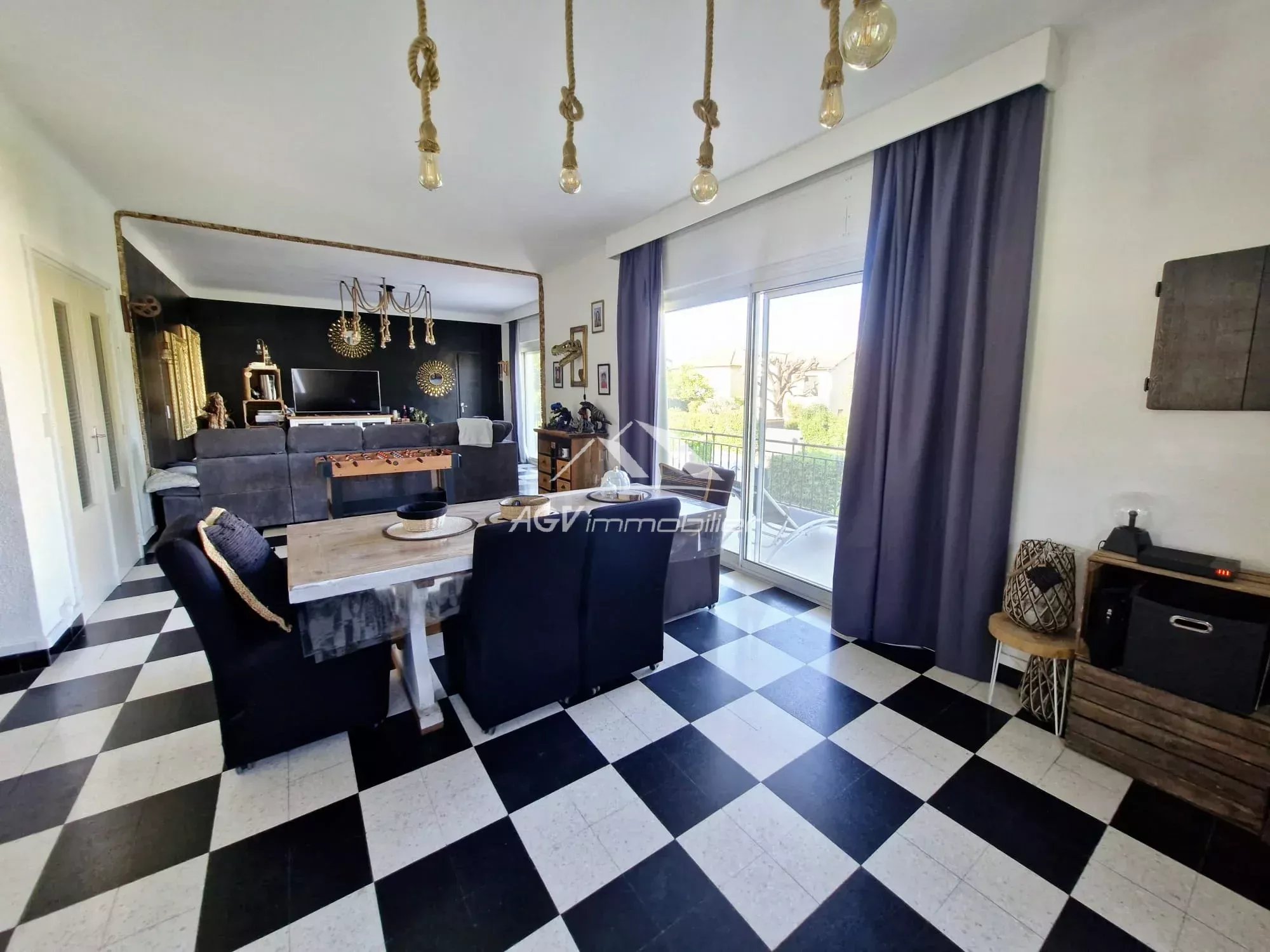 A Salindres, maison environ 159 m² sur 771 m² de terrain