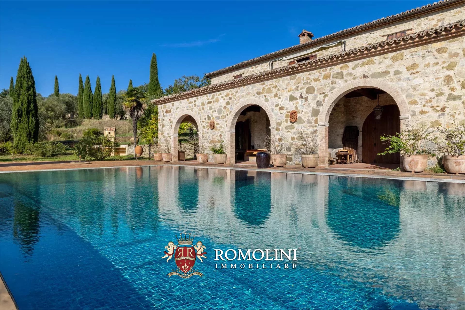 10 Bedroom Villa/Townhouse's Image 25