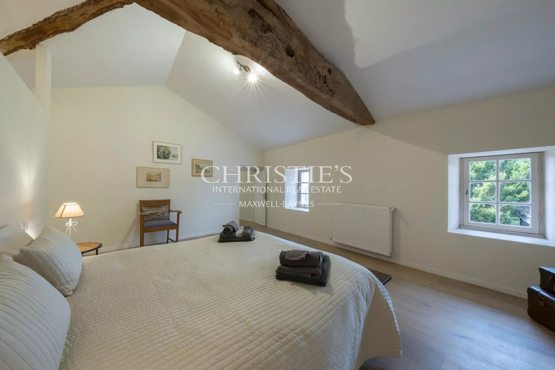 6 Bedroom Villa/Townhouse's Image 22