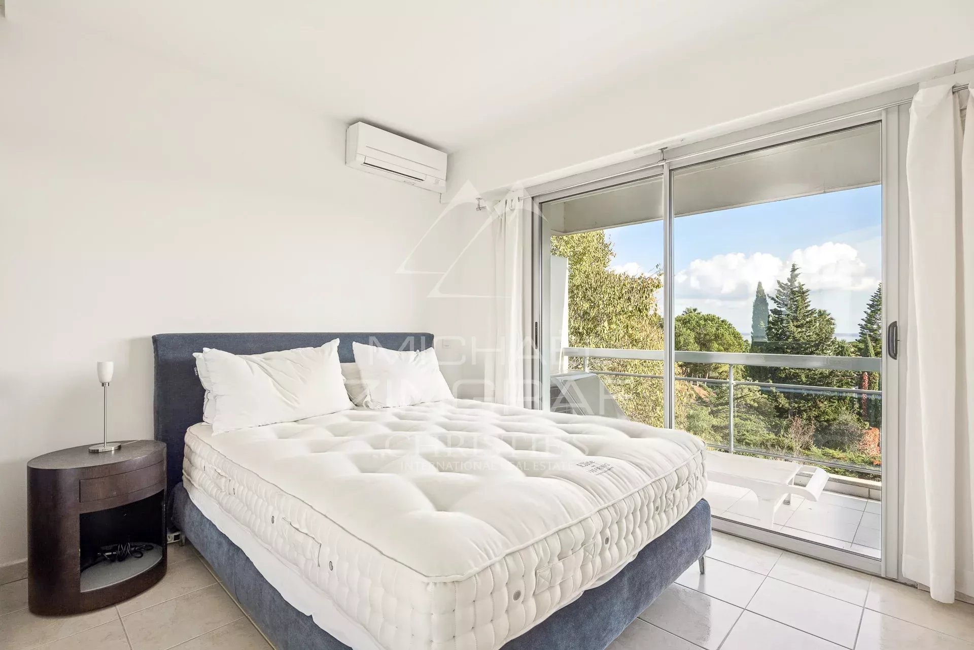 2 Bedroom Apartment/Flat's Image 3