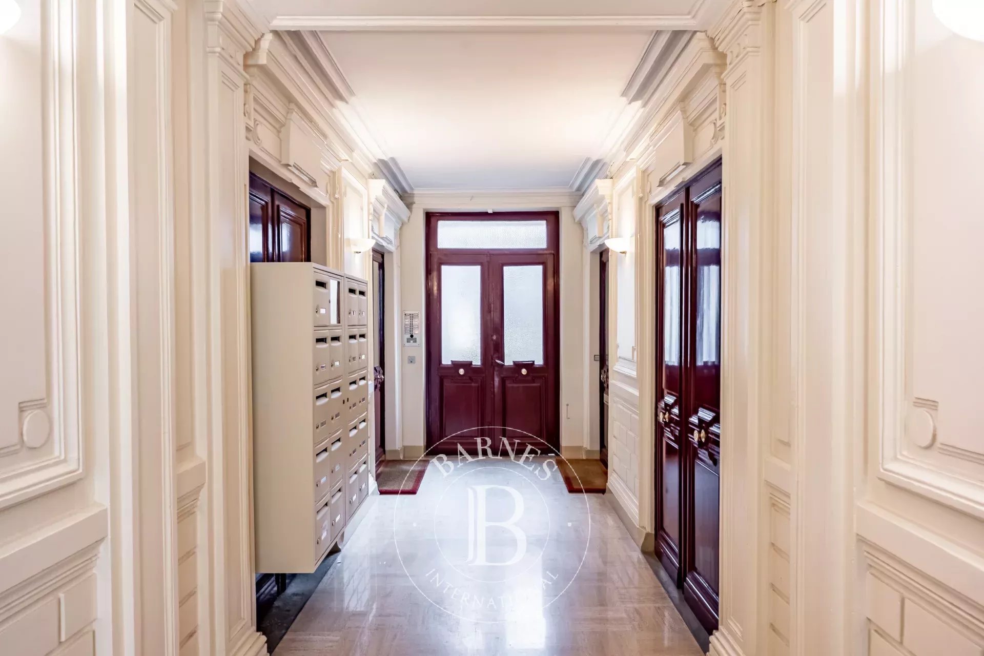 Daire Paris 8ème - picture 10