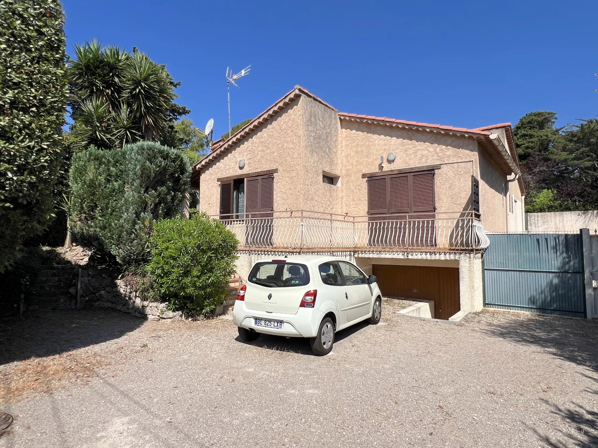 VILLA - SALIS
