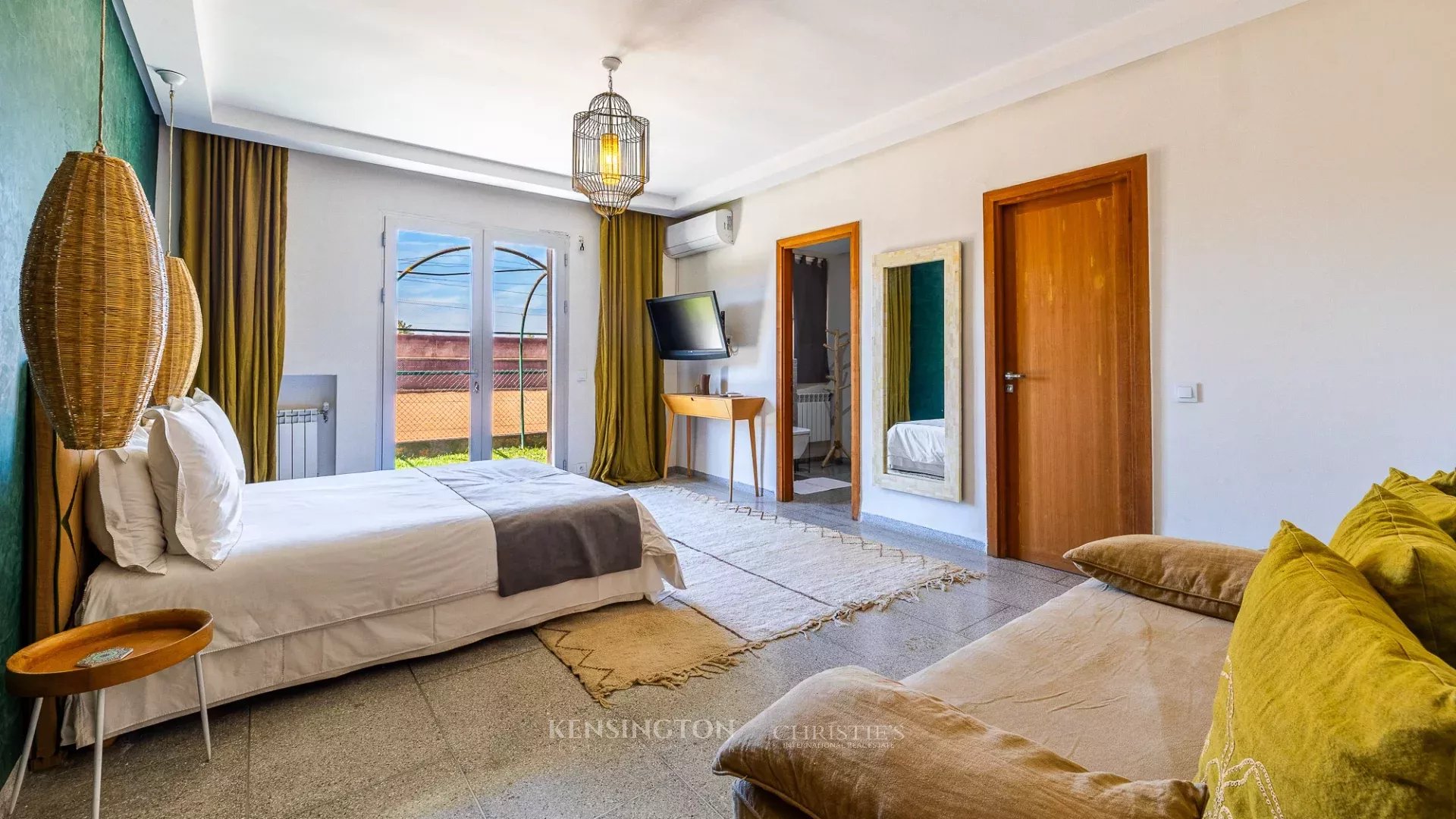 9 Bedroom Villa/Townhouse's Image 55