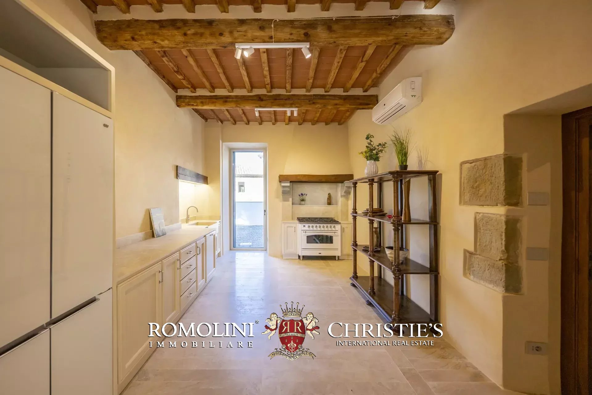 4 Bedroom Villa/Townhouse's Image 37