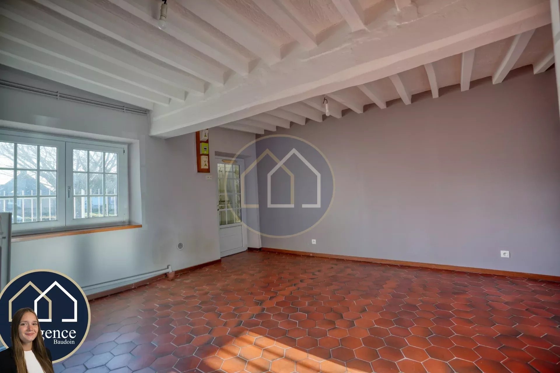 Charmante longère rénovée – 105 m² habitables + grenier aménageable + cour 212m2