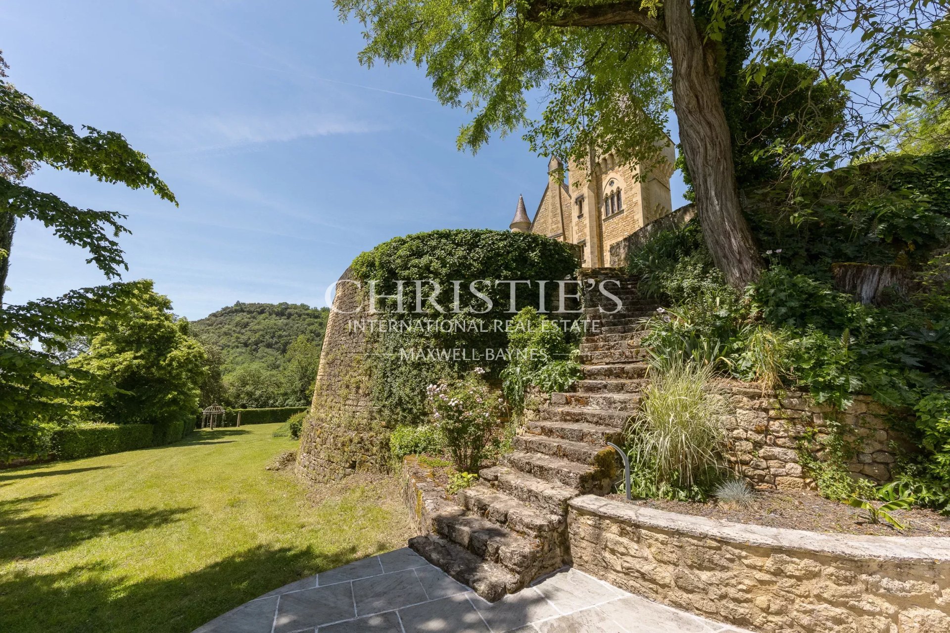 17 Bedroom Chateau's Image 42