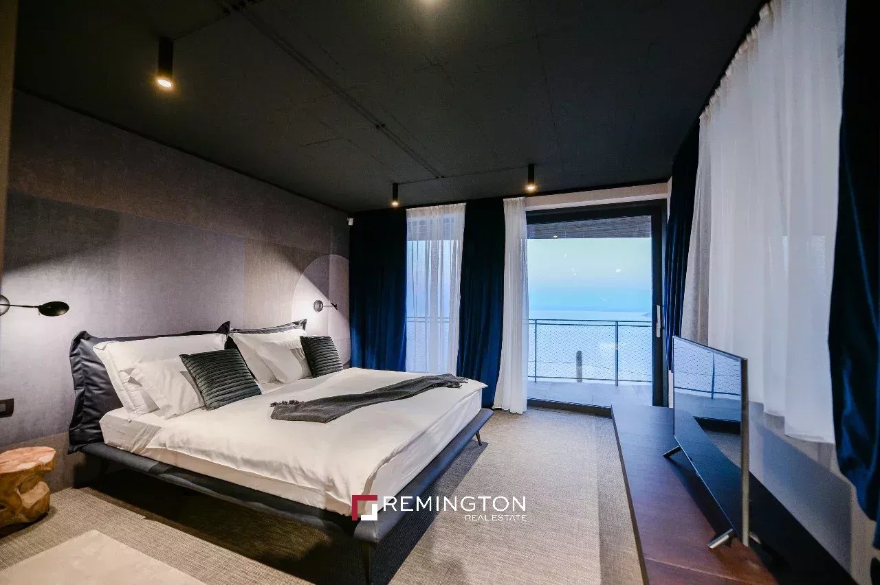 5 Bedroom Villa/Townhouse's Image 21