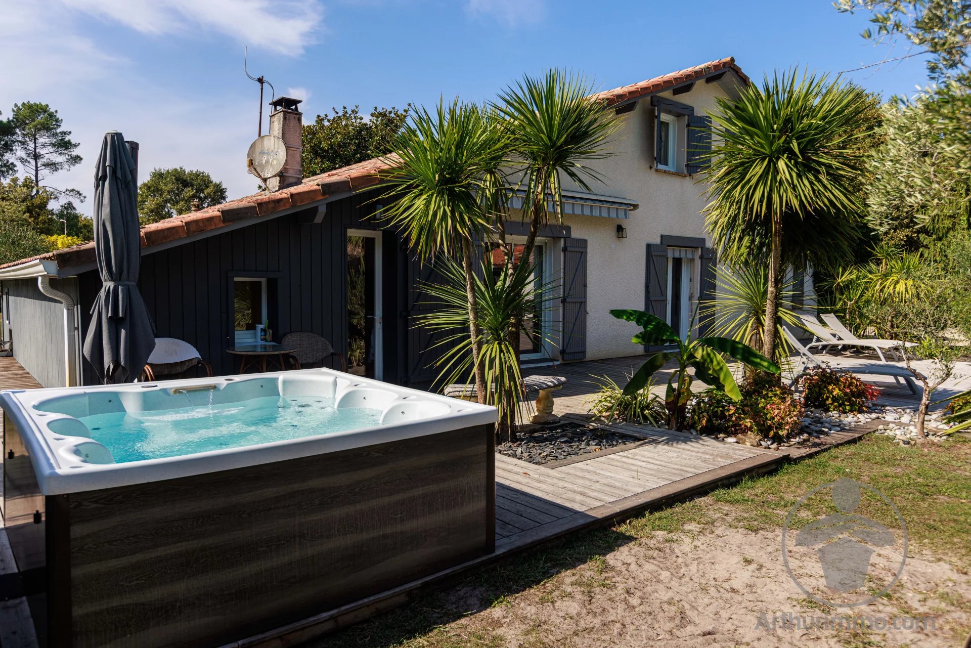 Agence immobilière de SARL NOMEA