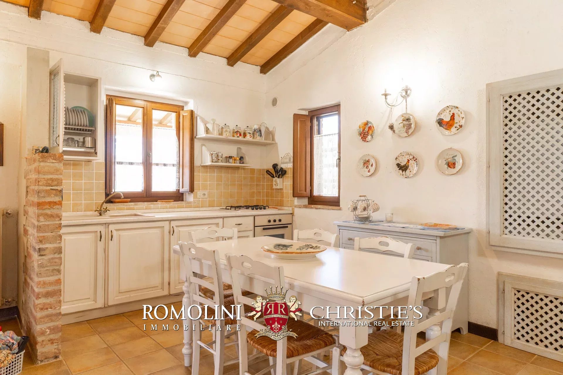 7 Bedroom Villa/Townhouse's Image 74