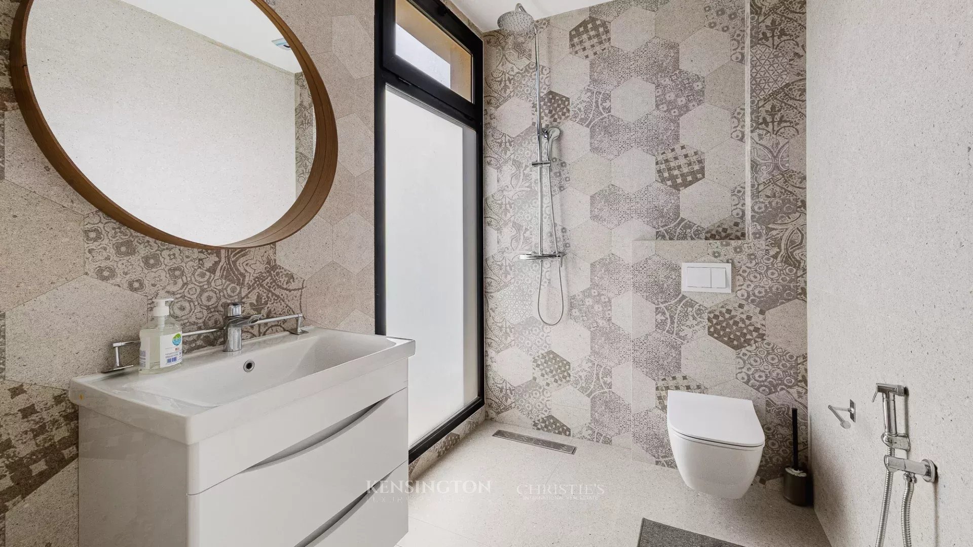 5 Bedroom Villa/Townhouse's Image 19