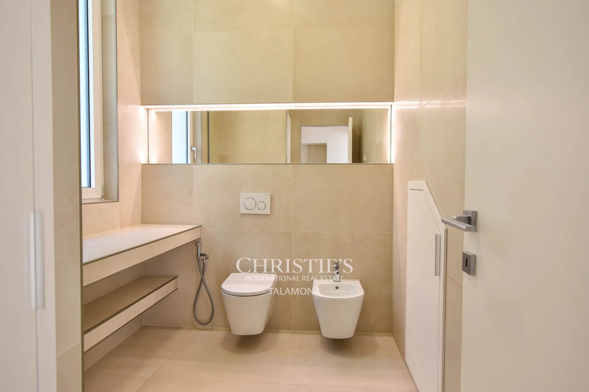 3 Bedroom Villa/Townhouse's Image 41