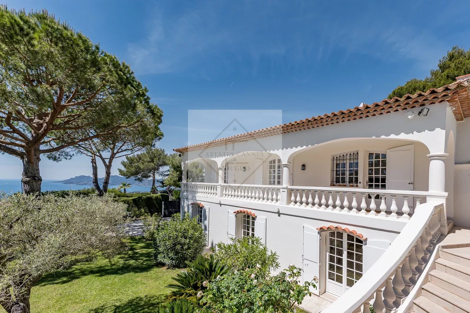Magnifique vue mer sur la baie de Cannes — photo 9