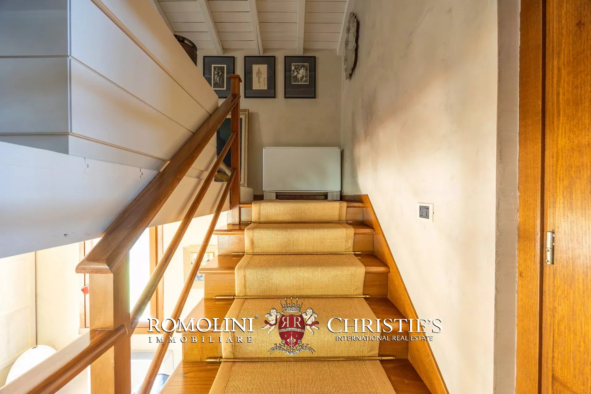 4 Bedroom Villa/Townhouse's Image 122