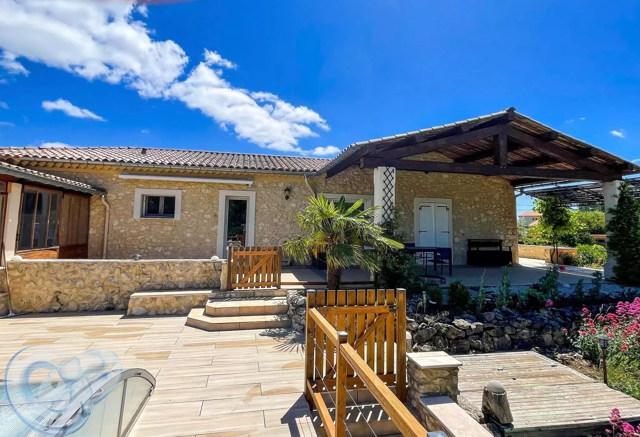 Agence immobilière de 