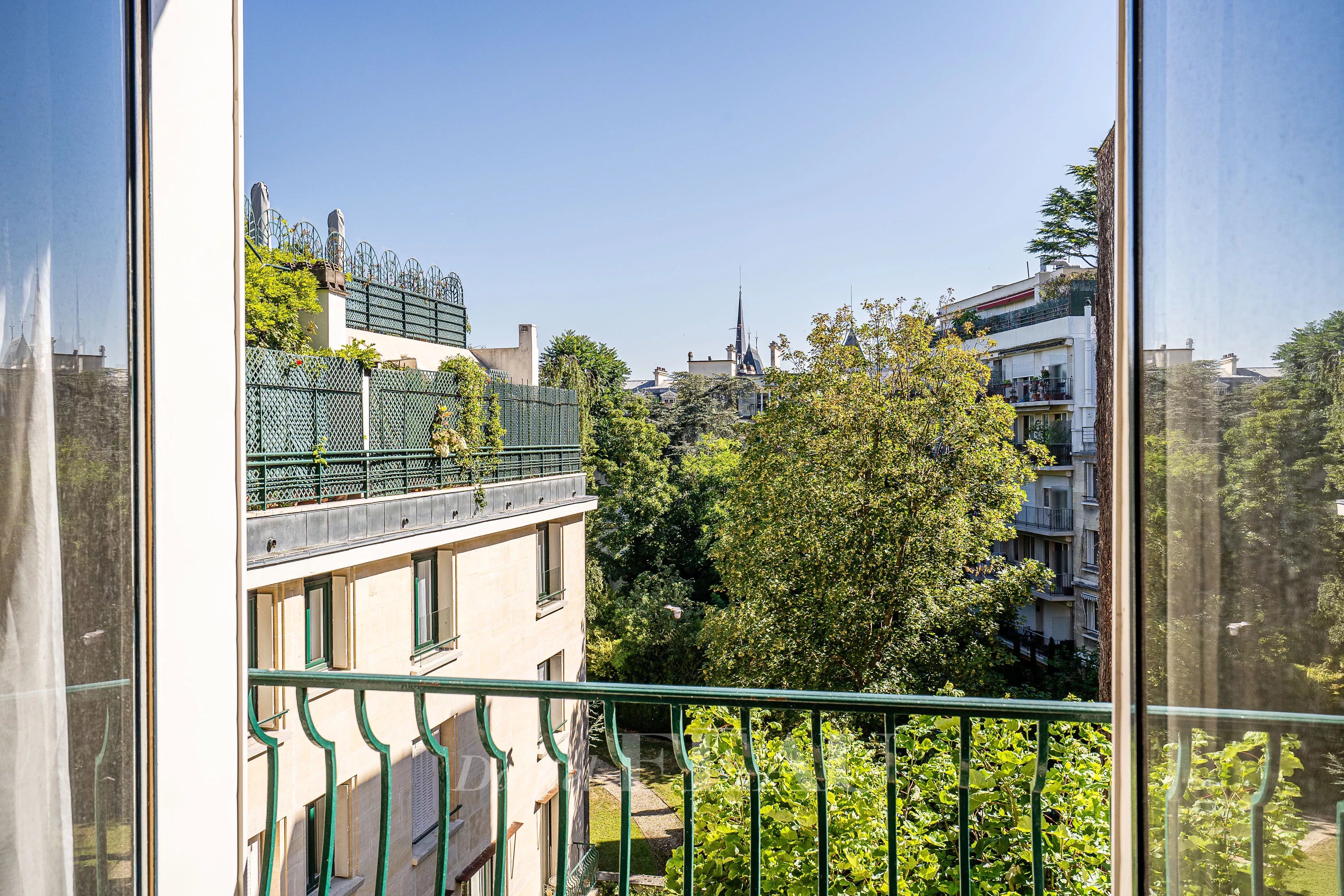 Sale Apartment Neuilly-sur-Seine