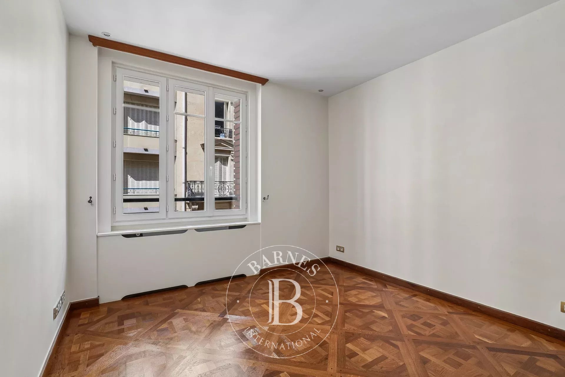 Paris  - Apartment 2 Bedrooms - picture 9