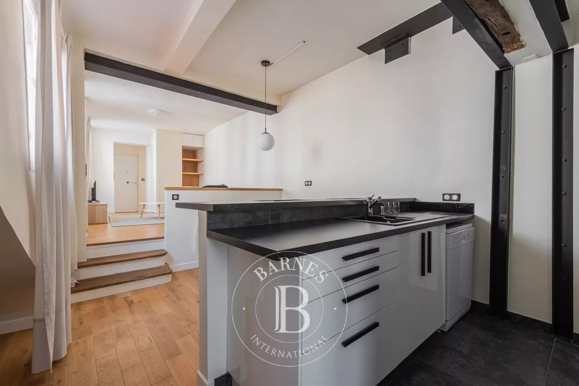 Daire Paris 3ème - picture 4