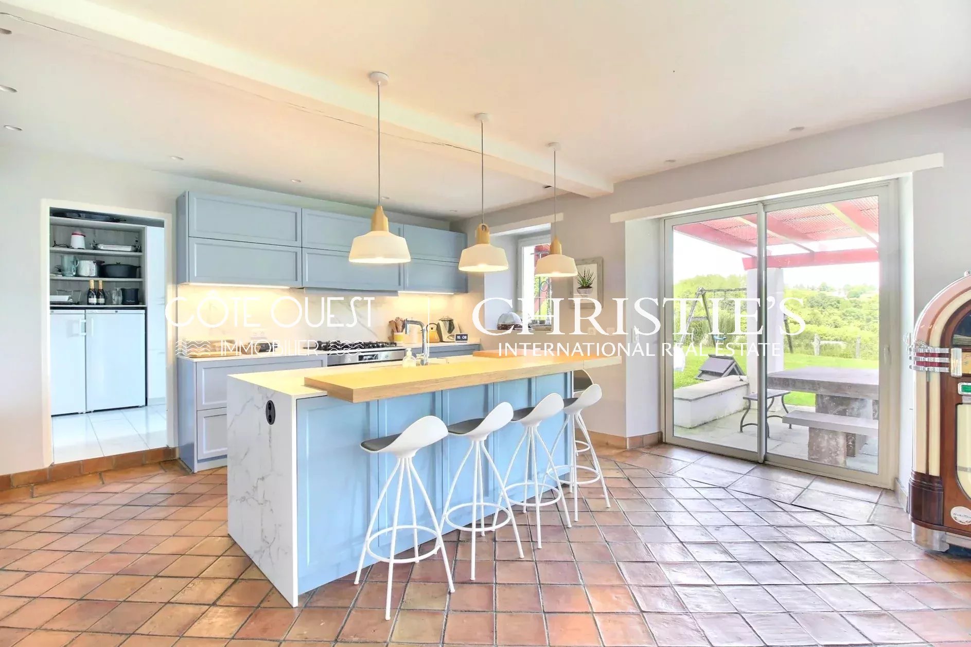 7 Bedroom Villa/Townhouse's Image 5